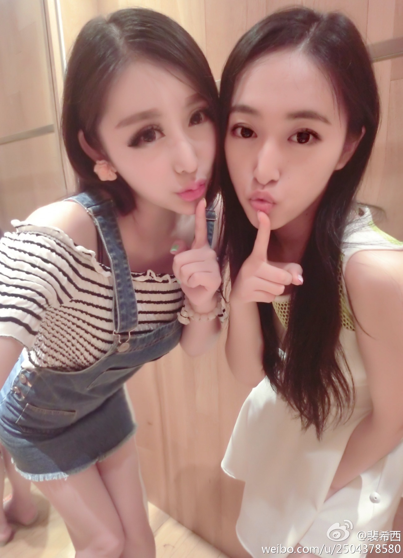 性感豪乳车模 - 裴希西 黑丝长腿姐姐 3