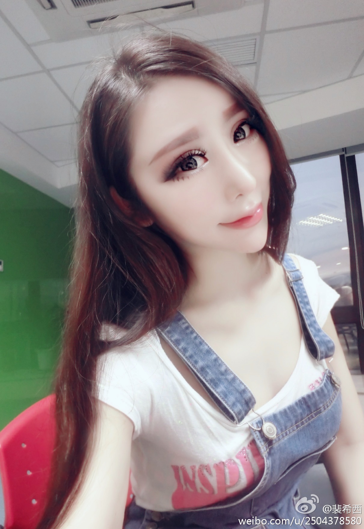 性感豪乳车模 - 裴希西 黑丝长腿姐姐 3