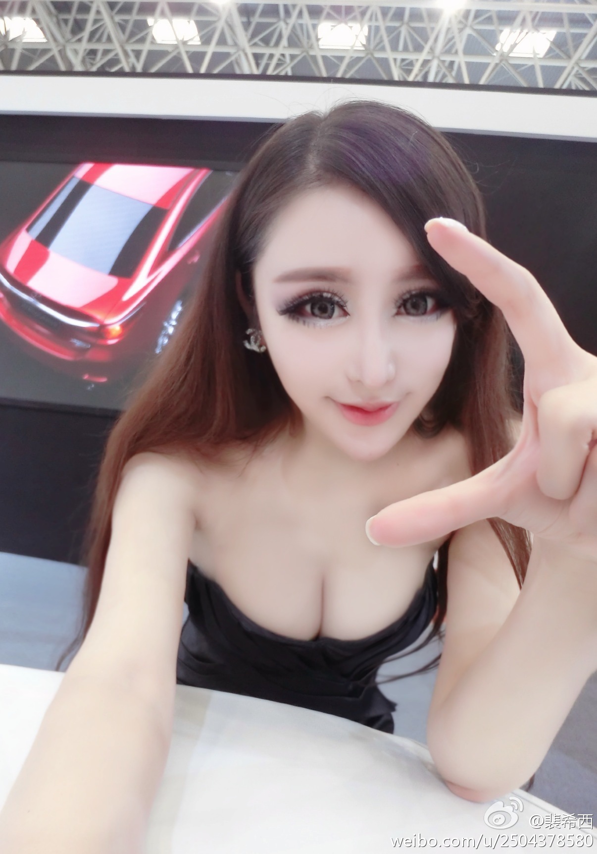 性感豪乳车模 - 裴希西 黑丝长腿姐姐 3