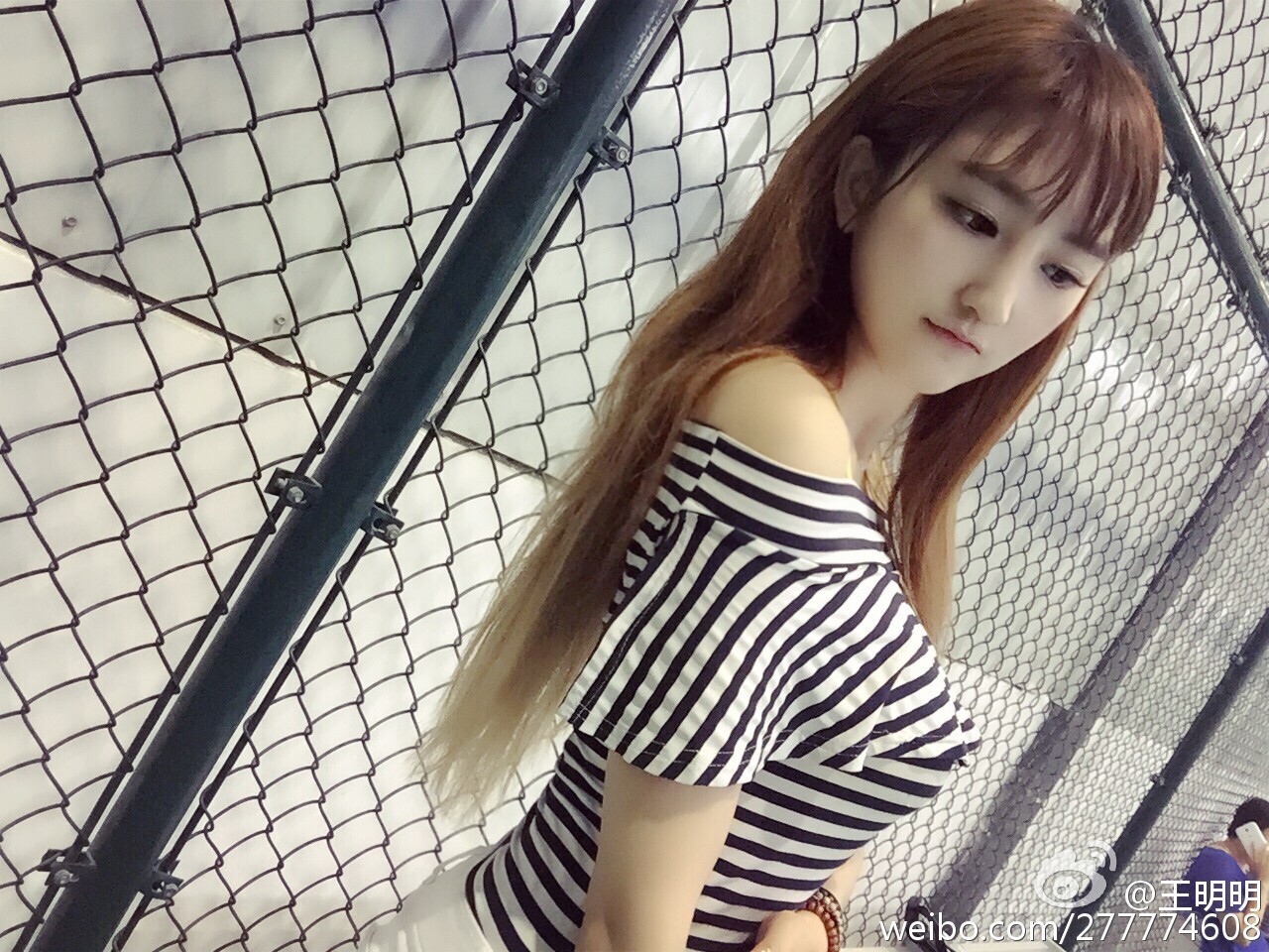 胸模冠军王明明最近微博图集 微博配图