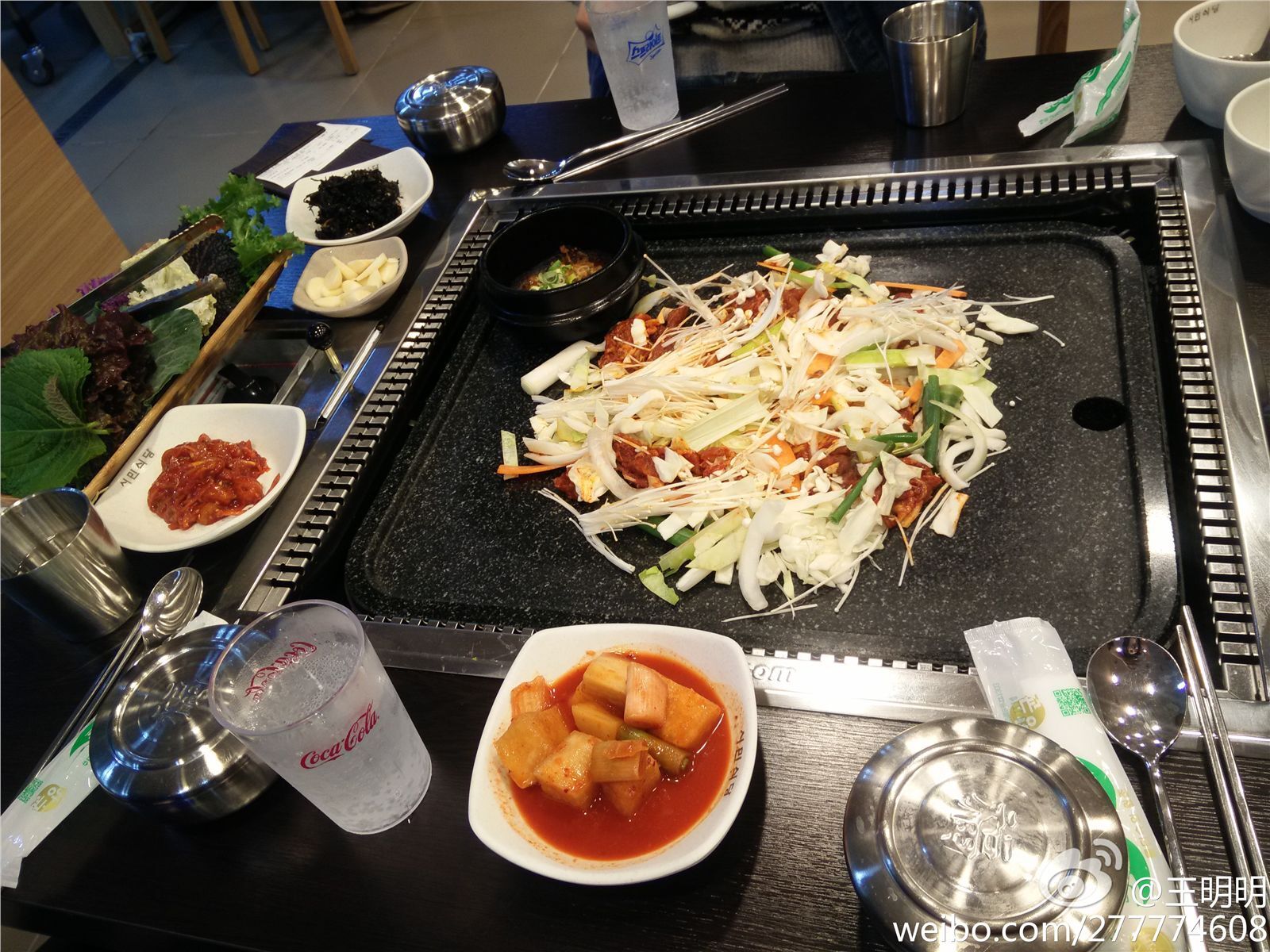 胸模冠军王明明最近微博图集 微博配图