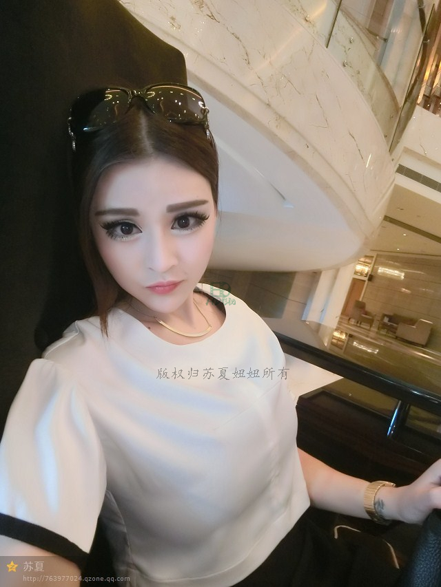 网络红人苏夏妞妞最新微博工作图集 全新苏夏