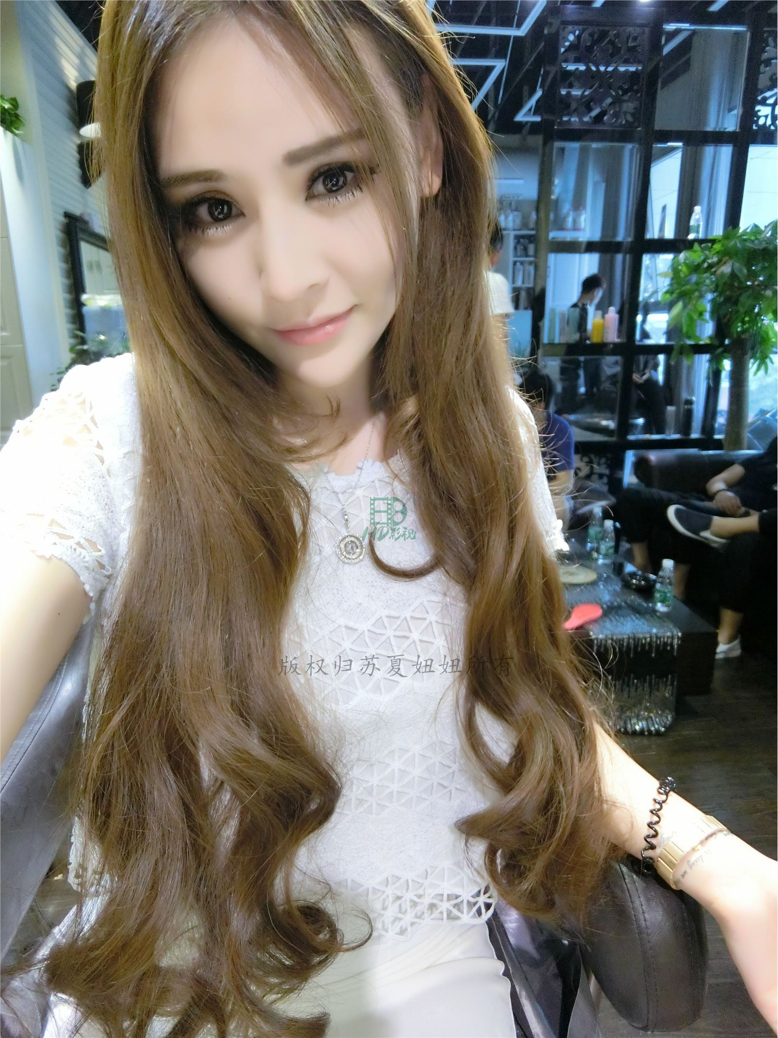 网络红人苏夏妞妞最新微博工作图集 全新苏夏