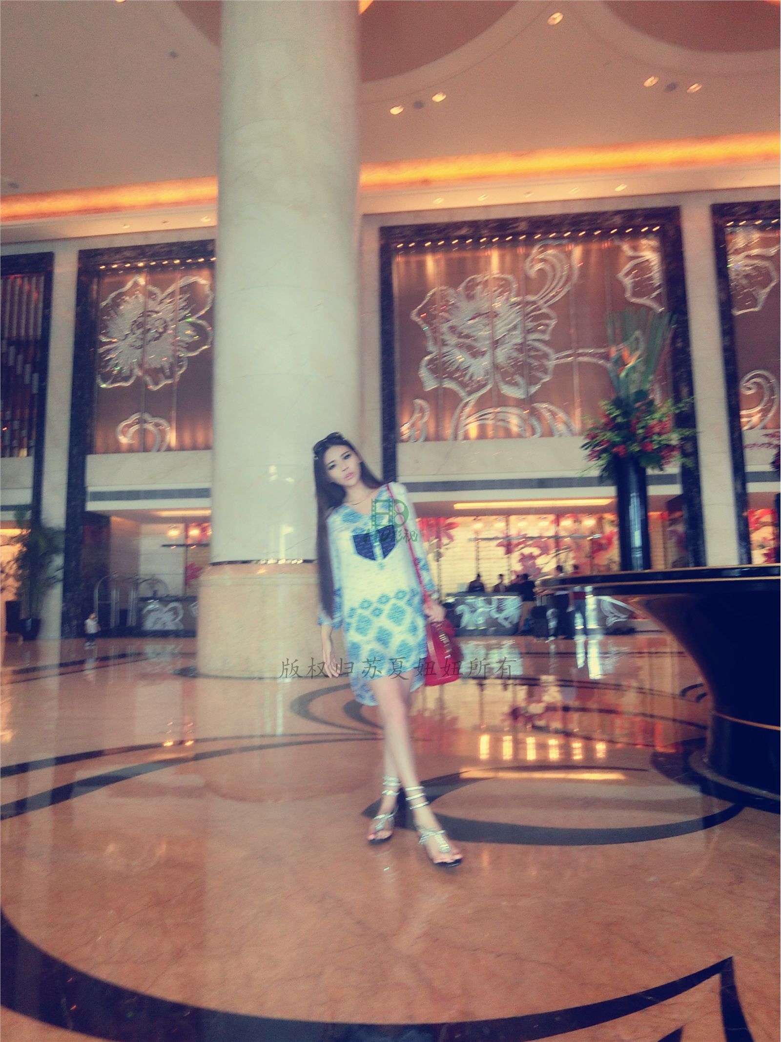 网络红人苏夏妞妞最新微博工作图集 全新苏夏