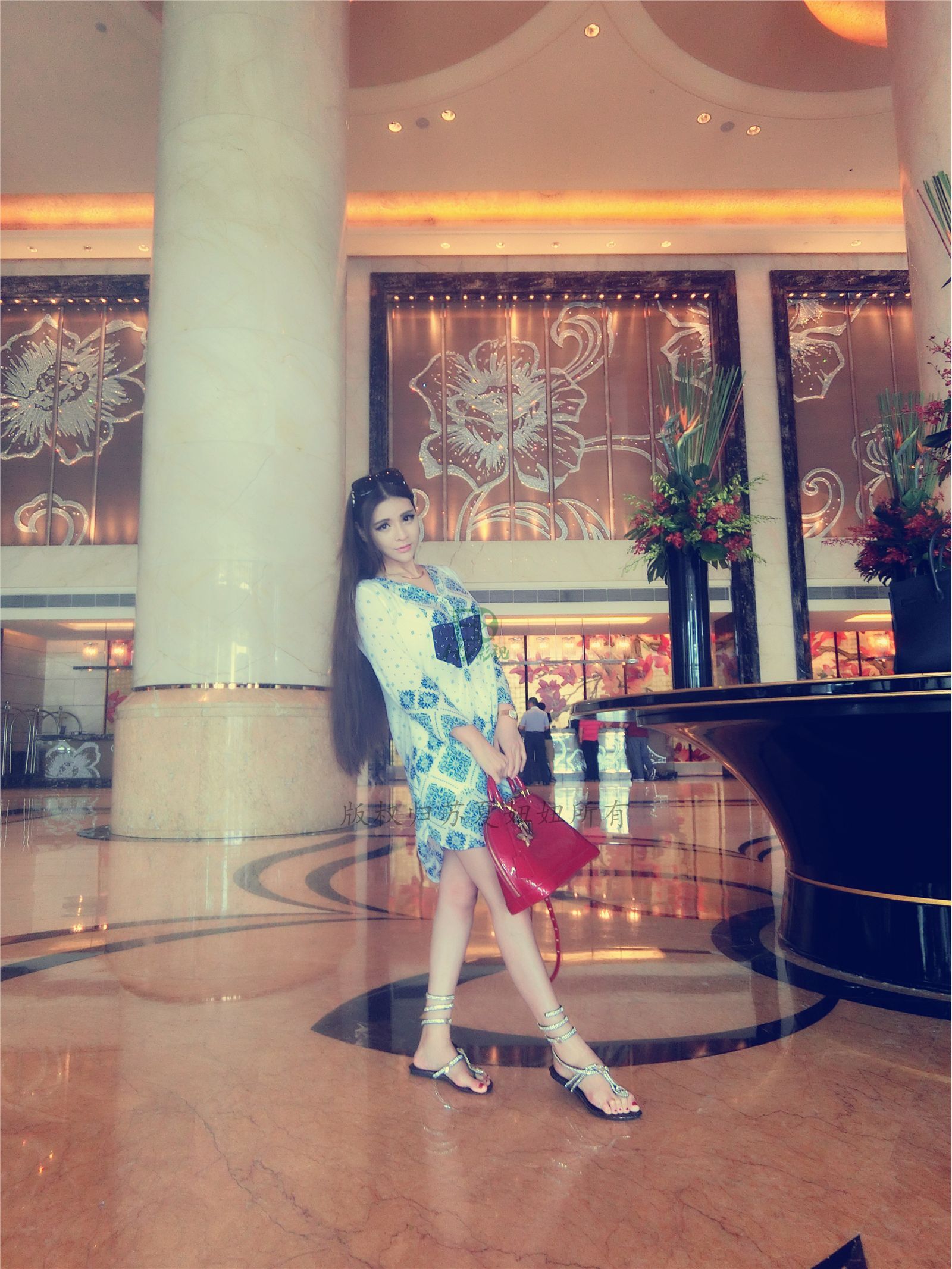 网络红人苏夏妞妞最新微博工作图集 全新苏夏