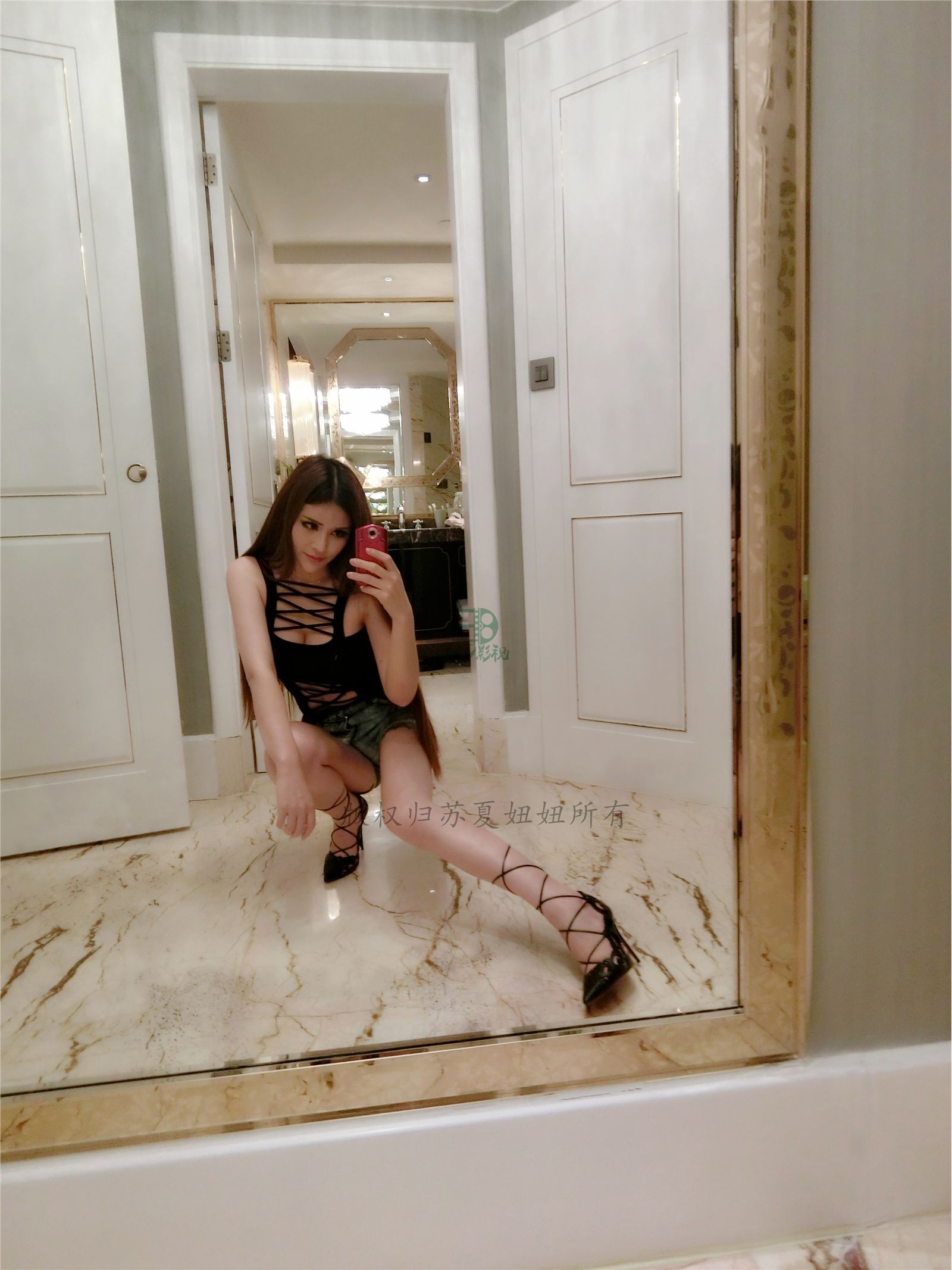 网络红人苏夏妞妞最新微博工作图集 全新苏夏