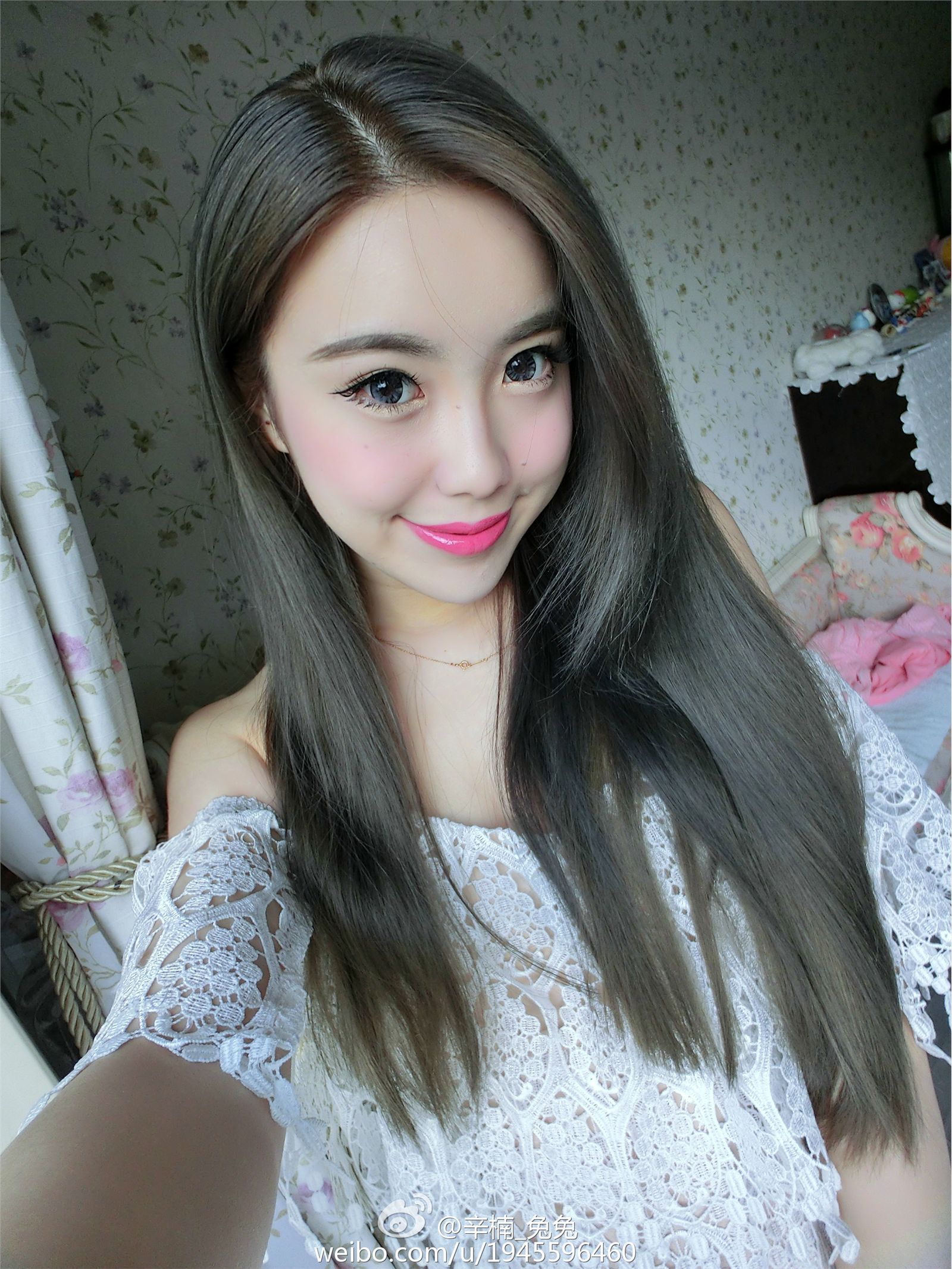 性感美女车模辛楠兔兔微博美图