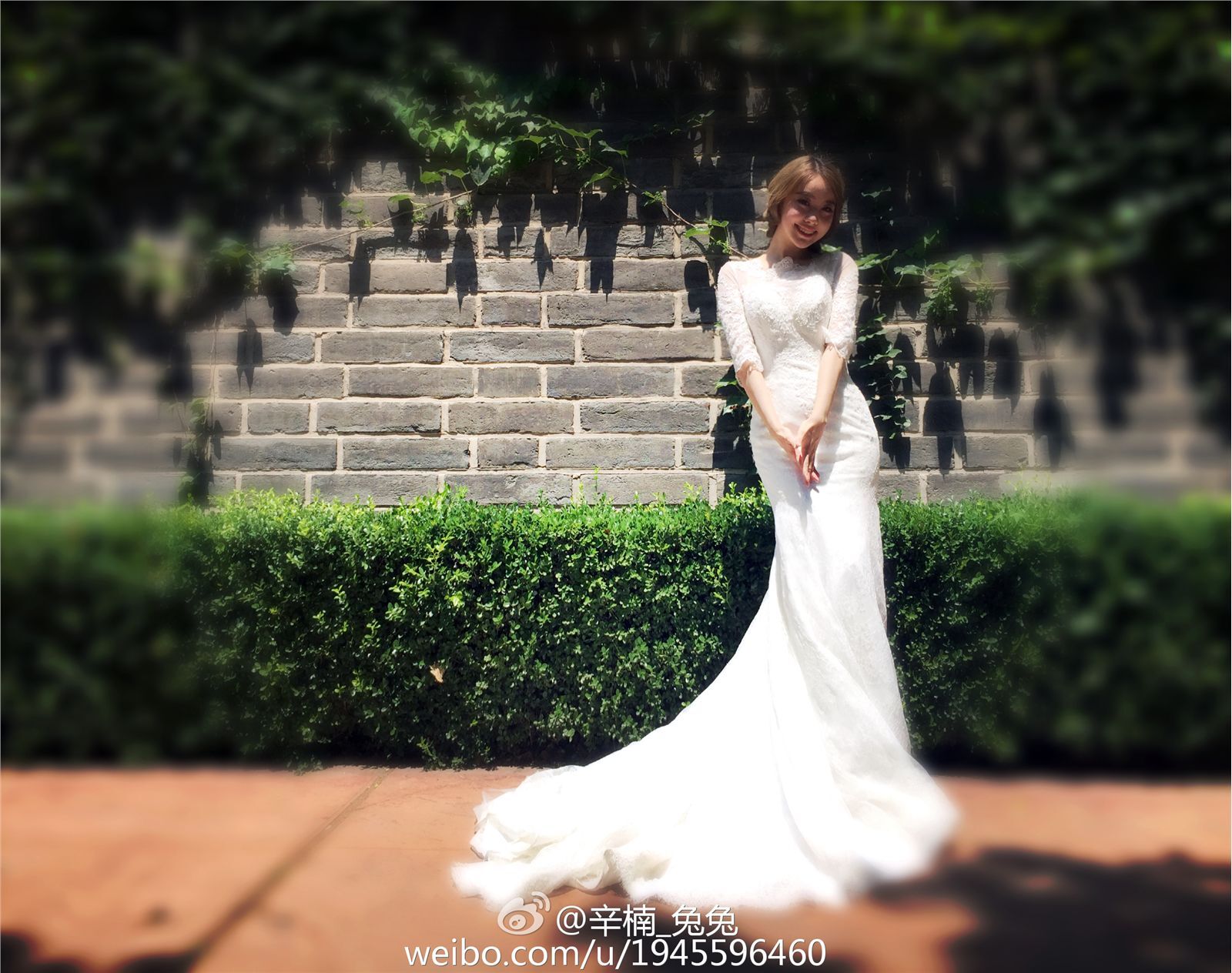 性感美女车模辛楠兔兔微博美图