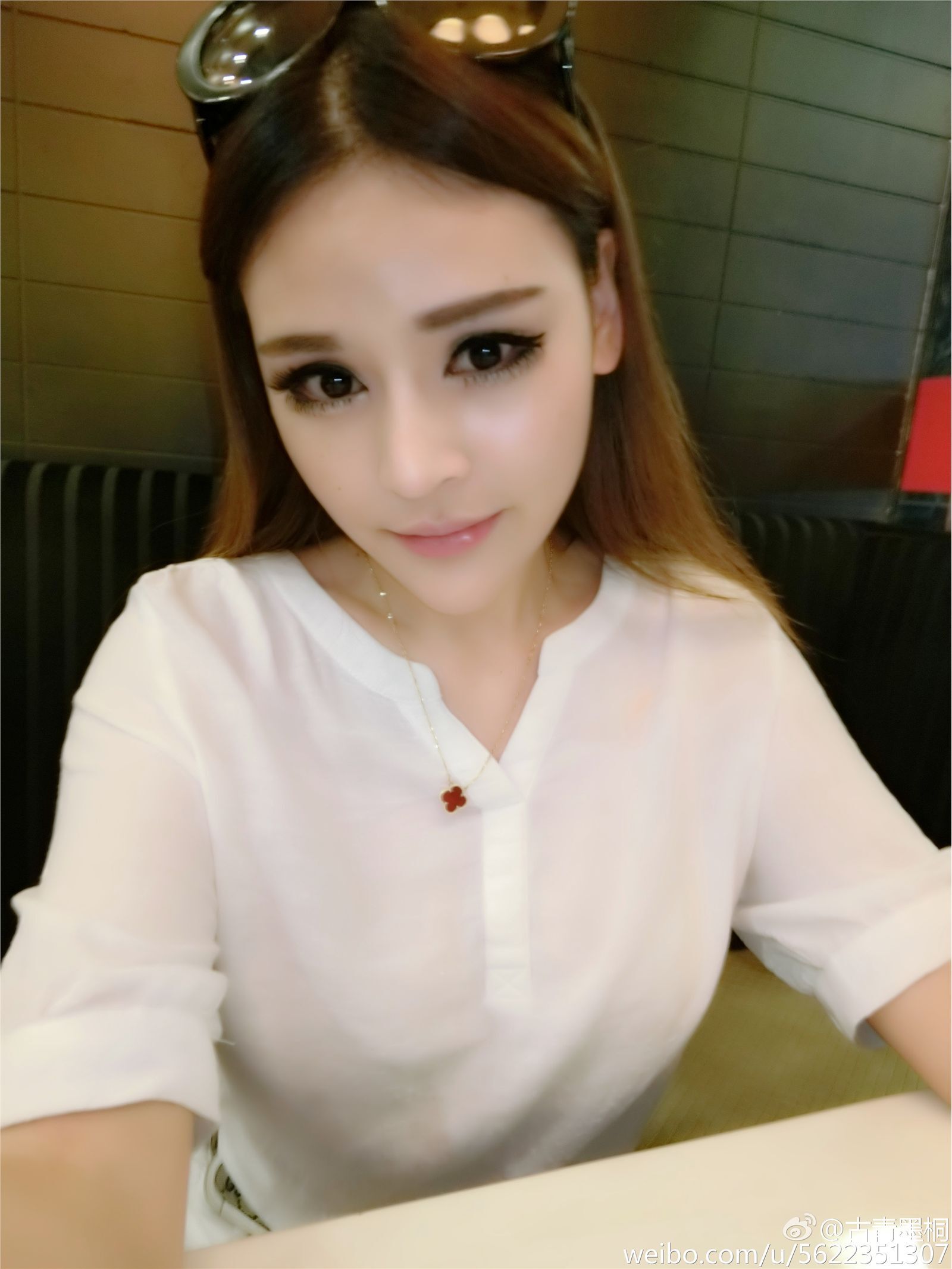 网络红人苏夏妞妞最新微博工作图集 苏夏新微薄