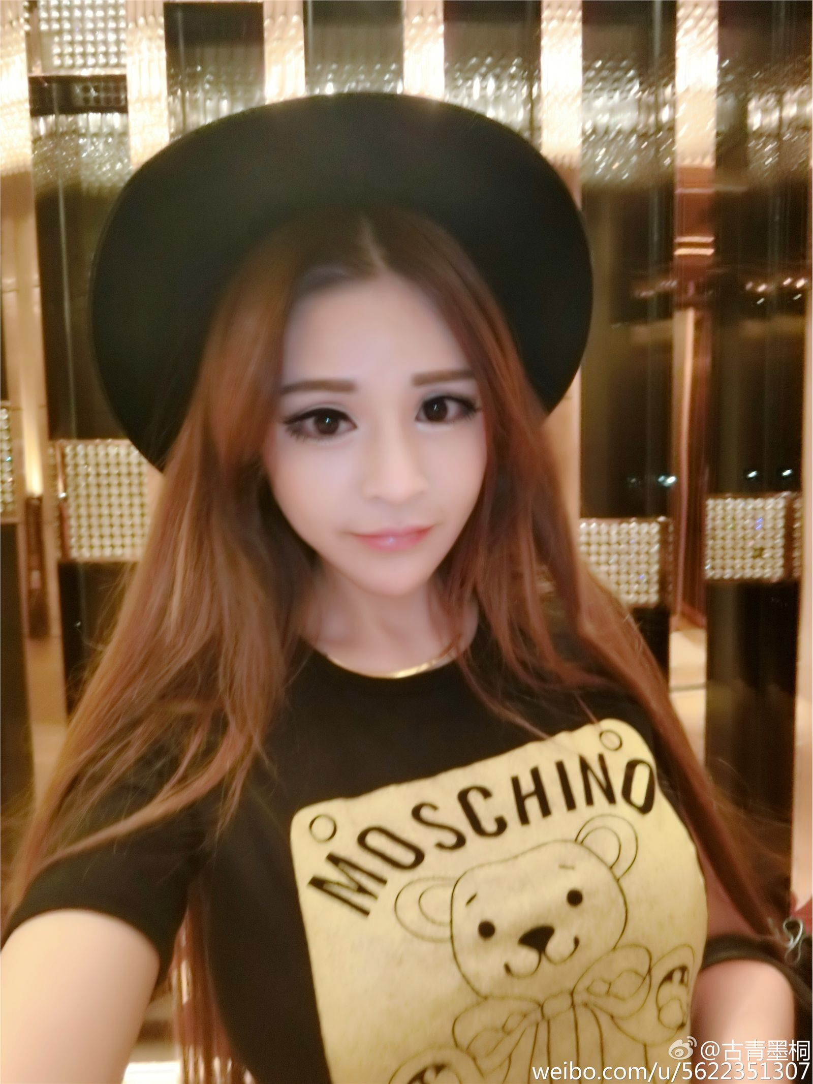 网络红人苏夏妞妞最新微博工作图集 苏夏新微薄