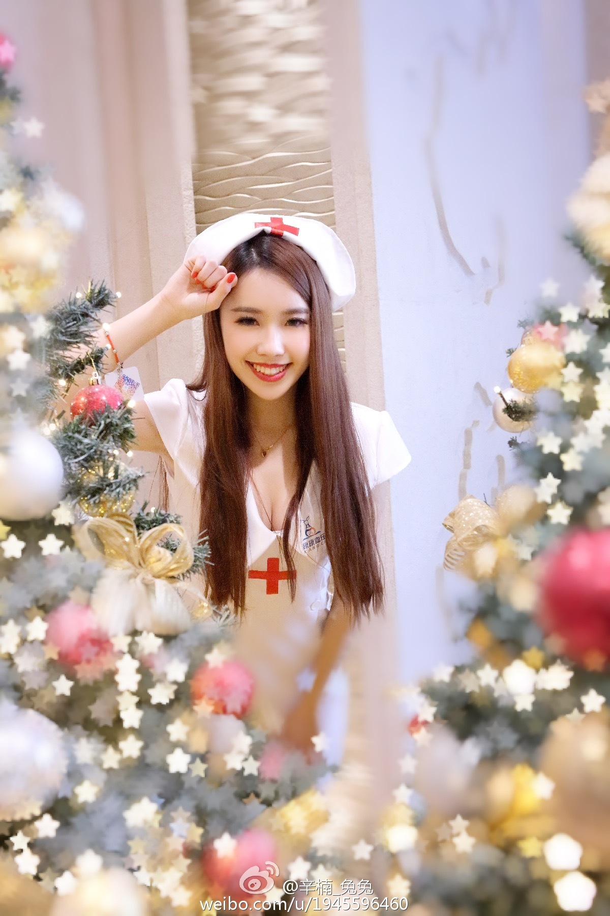 美女如云白衣美女车模辛楠兔兔微博图集