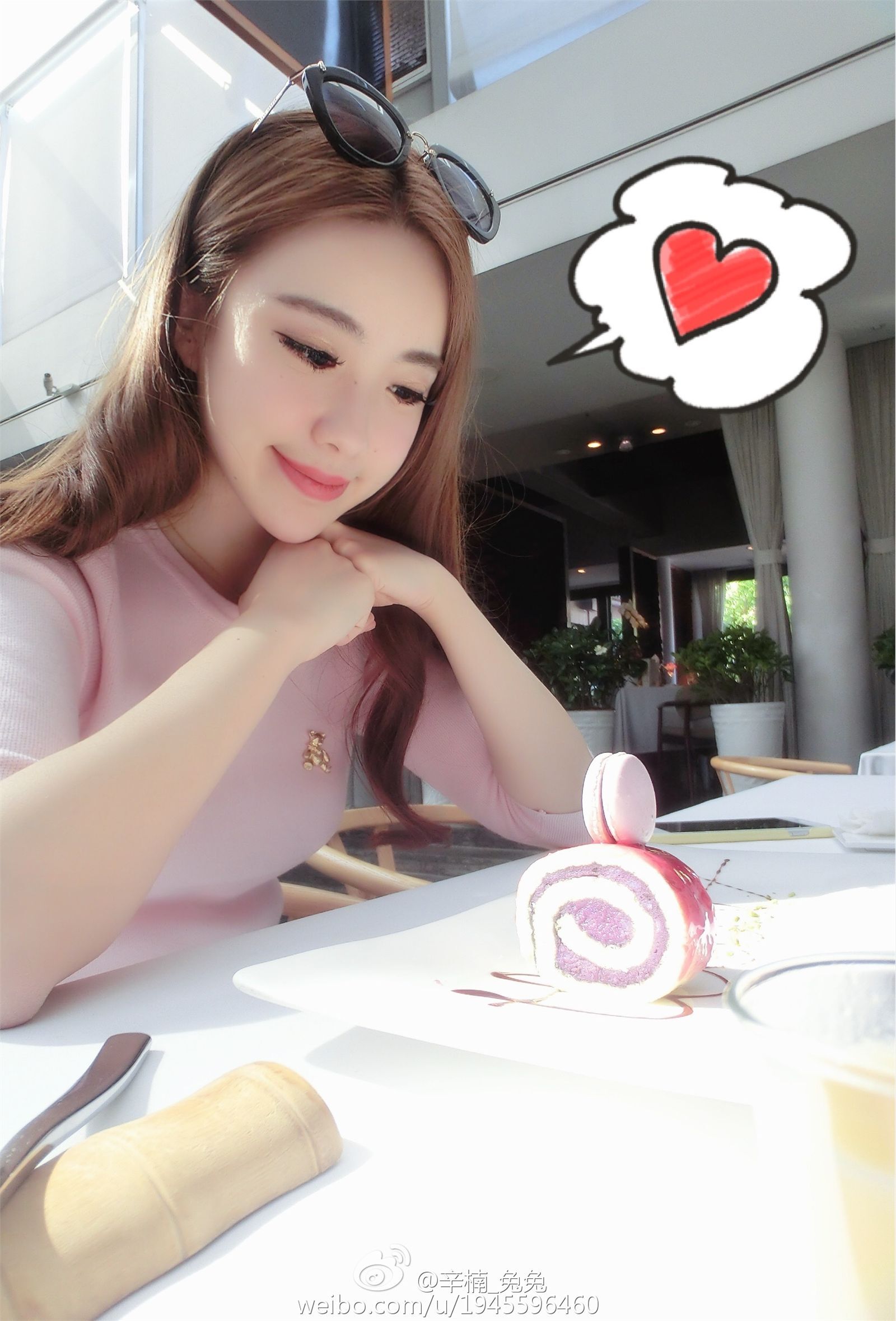 美女如云白衣美女车模辛楠兔兔微博图集