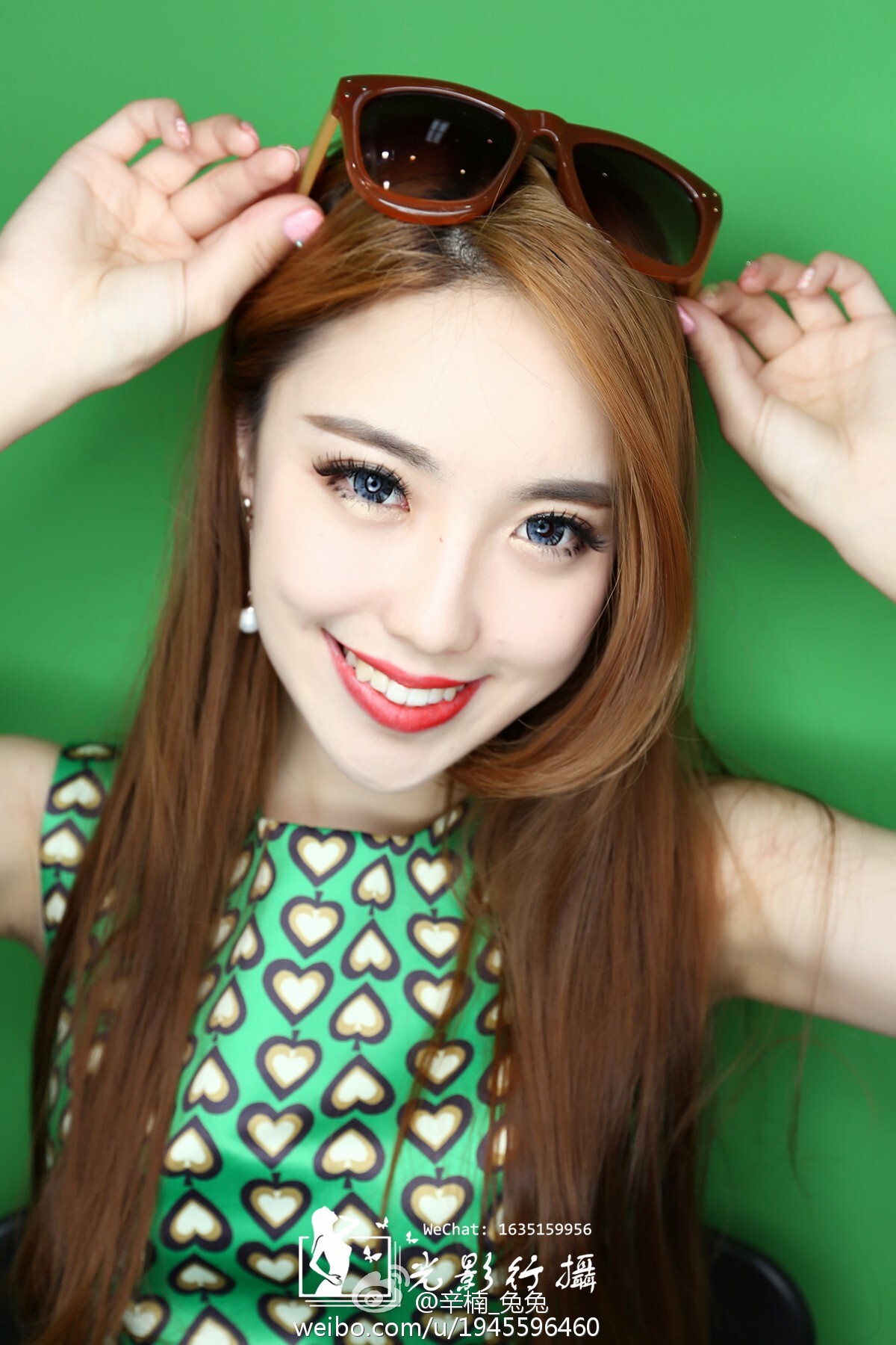 美女如云白衣美女车模辛楠兔兔微博图集2