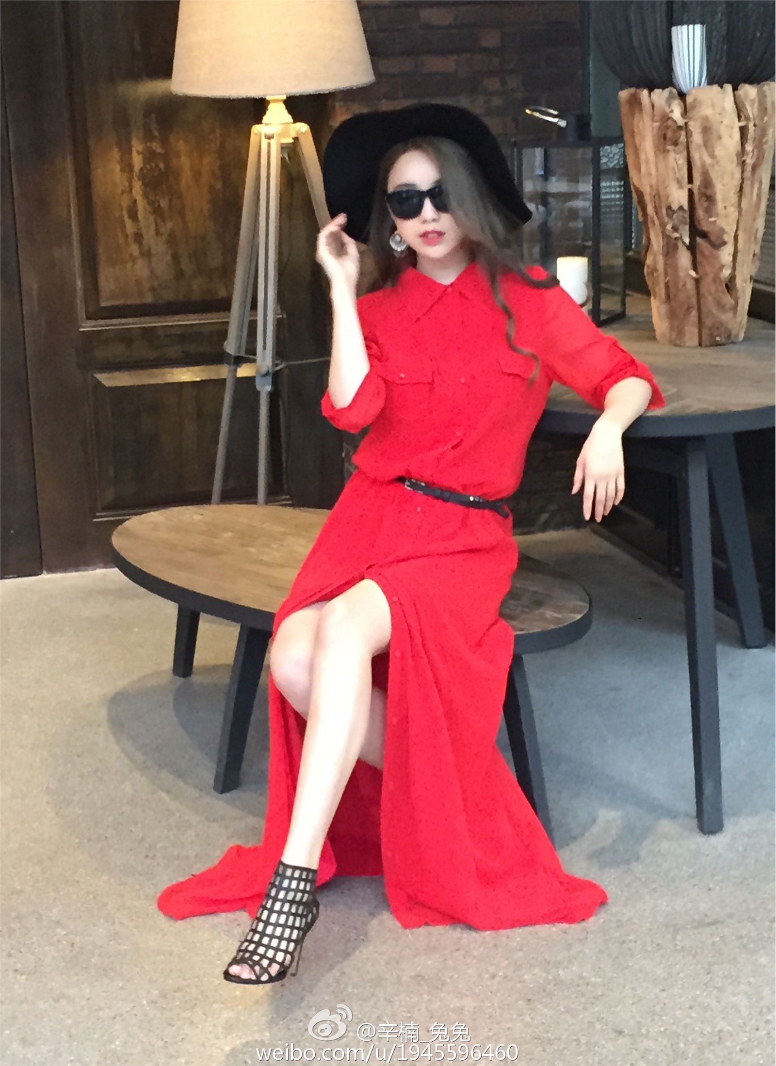 美女如云白衣美女车模辛楠兔兔微博图集2