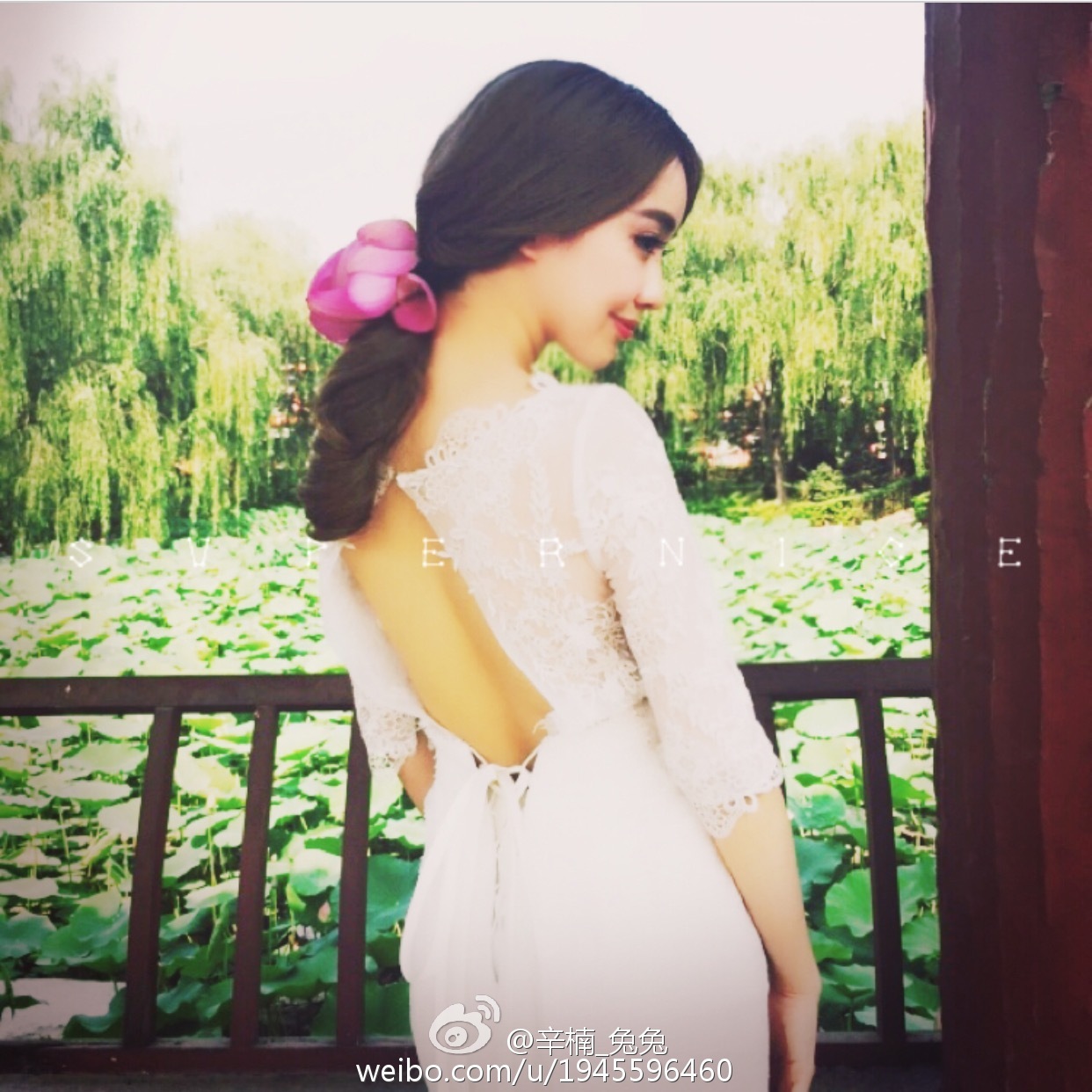 美女如云白衣美女车模辛楠兔兔微博图集2