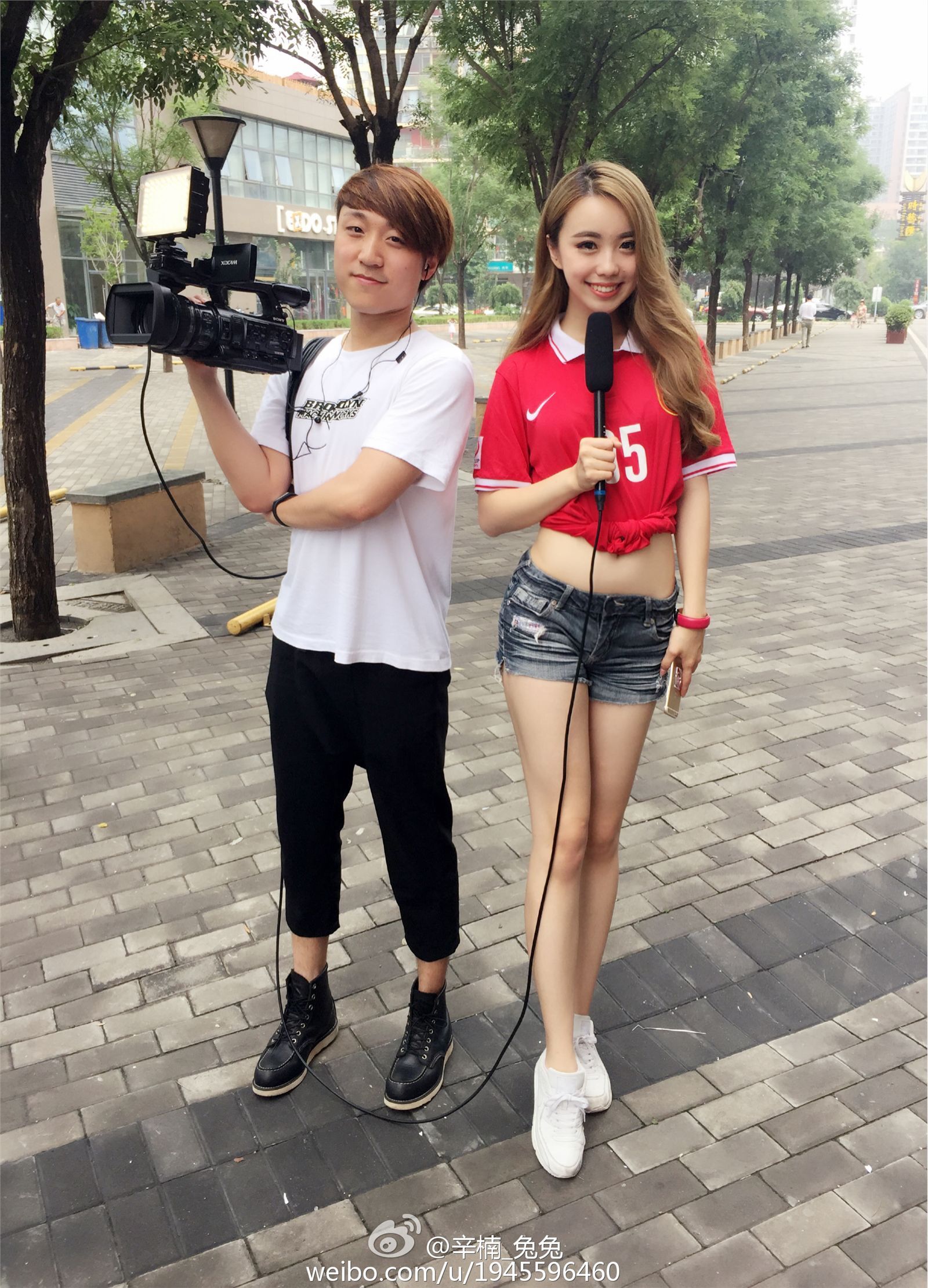 美女如云白衣美女车模辛楠兔兔微博图集2