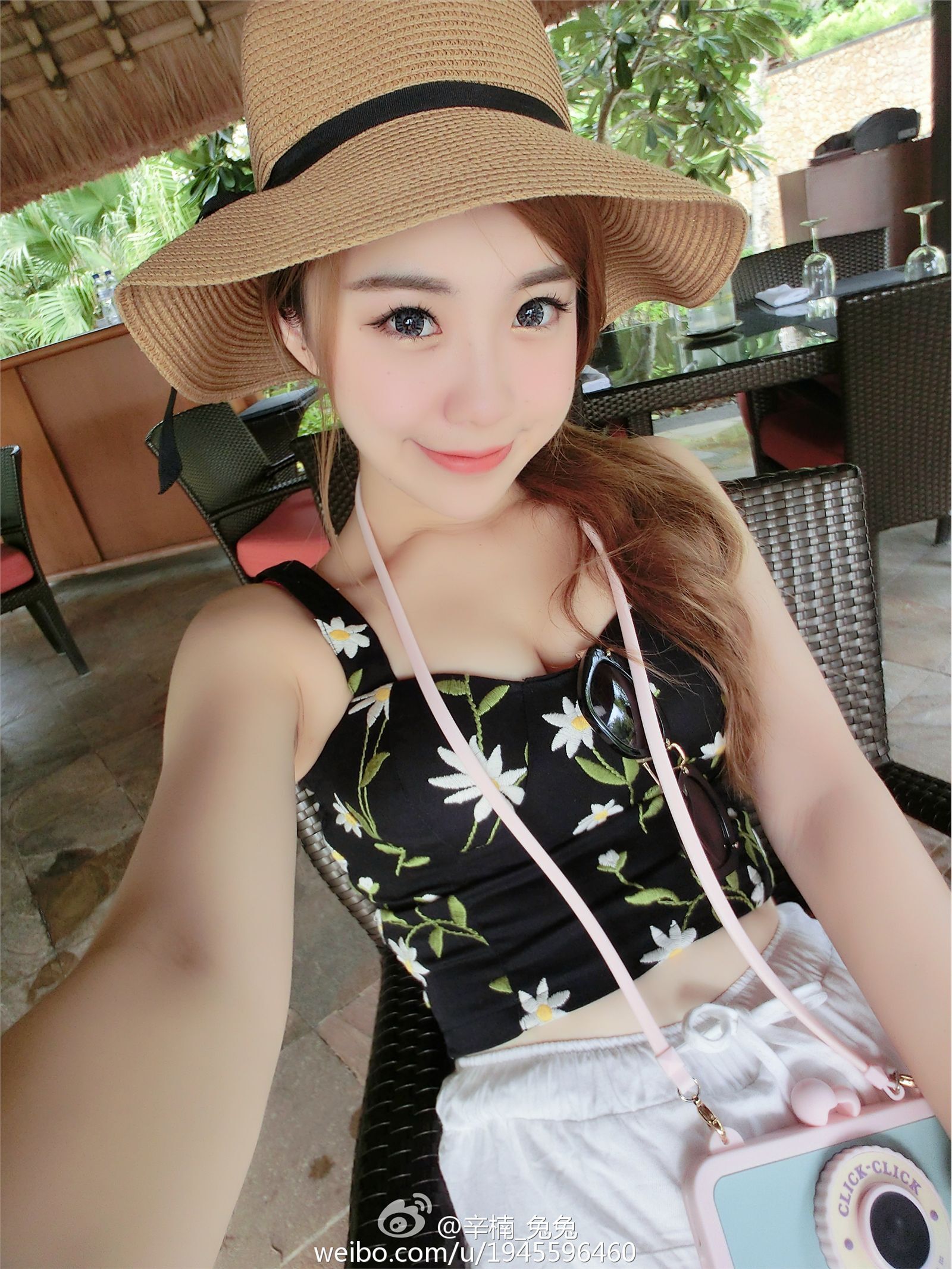 美女如云白衣美女车模辛楠兔兔微博图集2