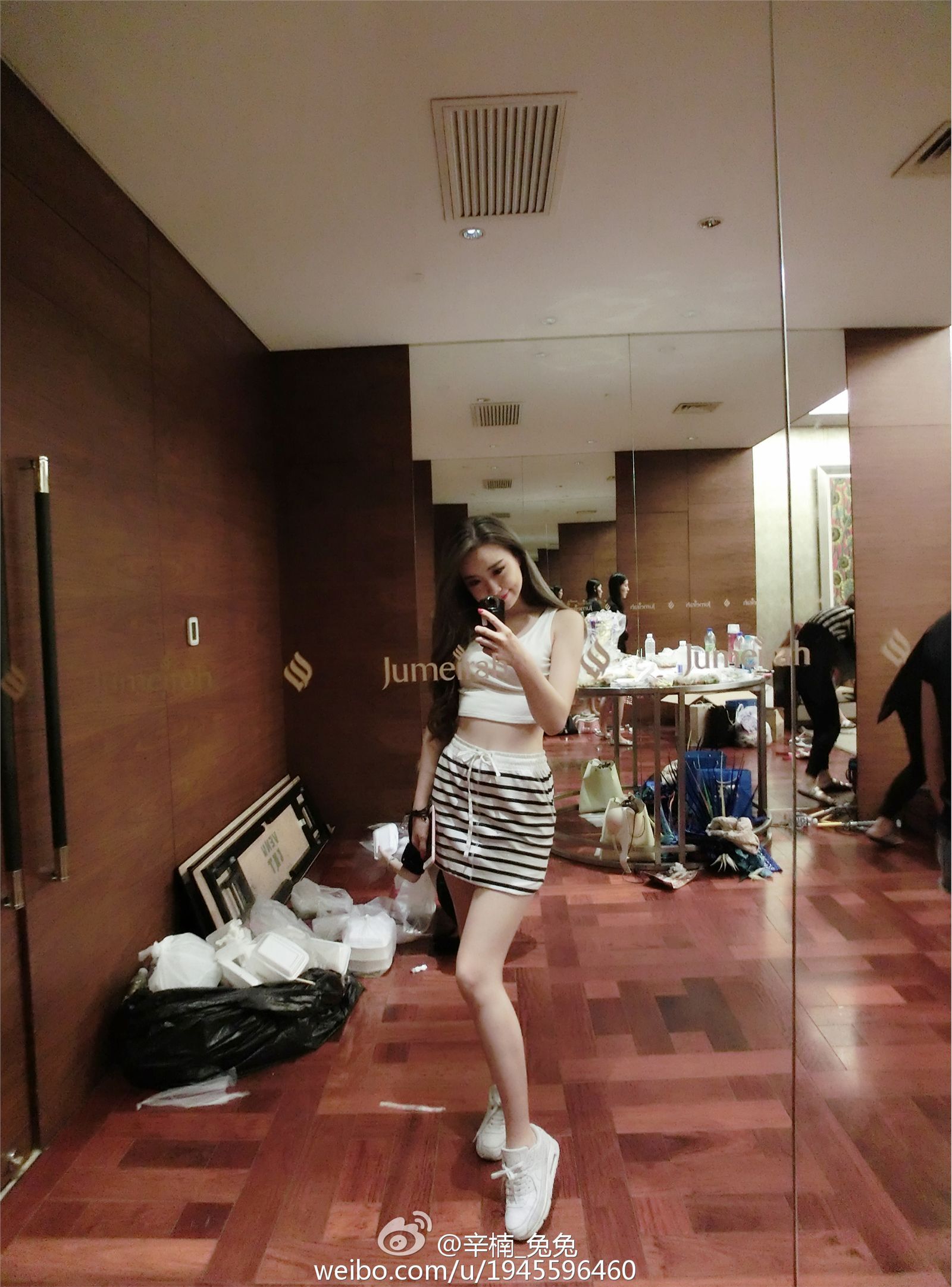 美女如云白衣美女车模辛楠兔兔微博图集2