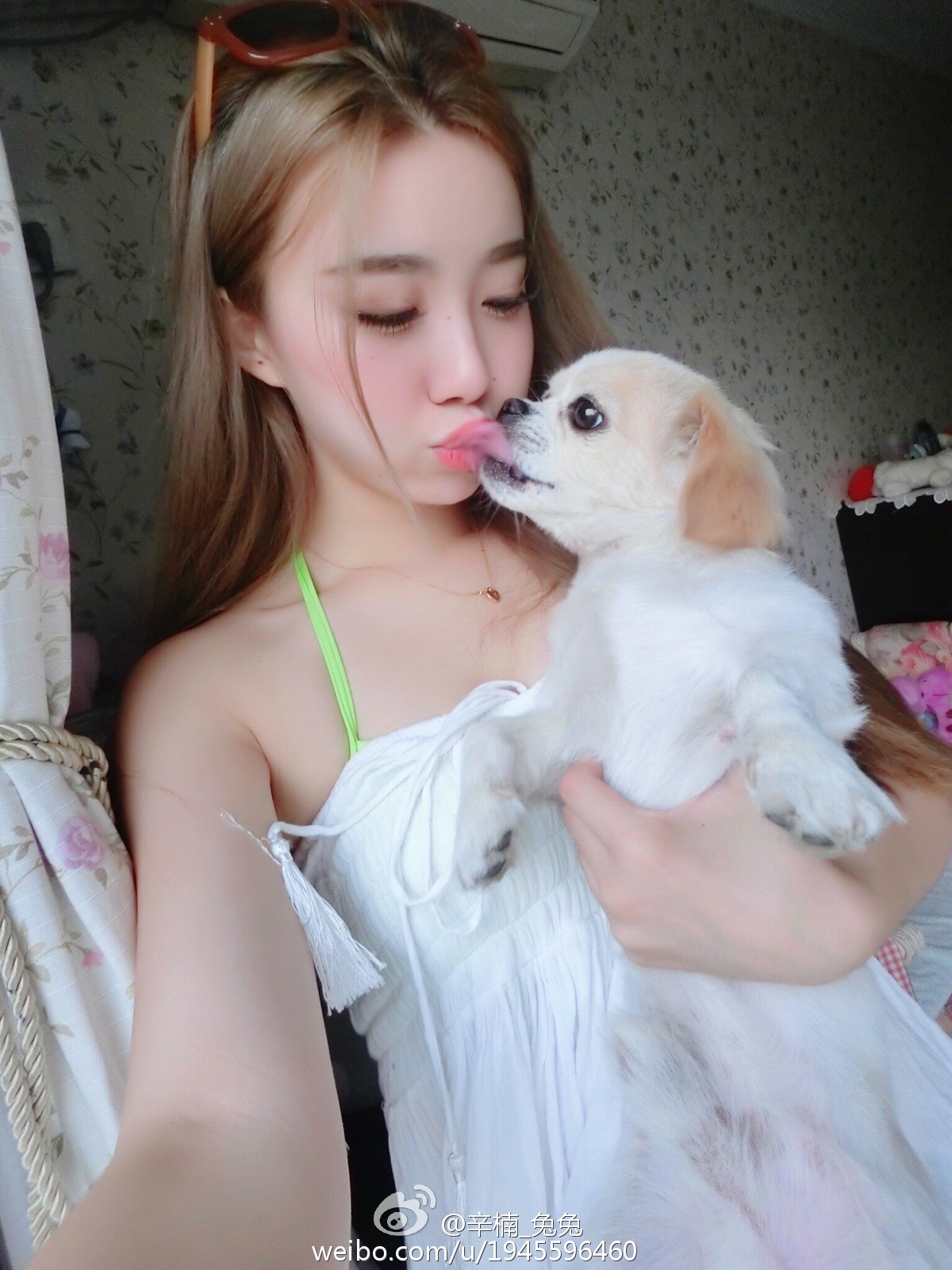 美女如云白衣美女车模辛楠兔兔微博图集2