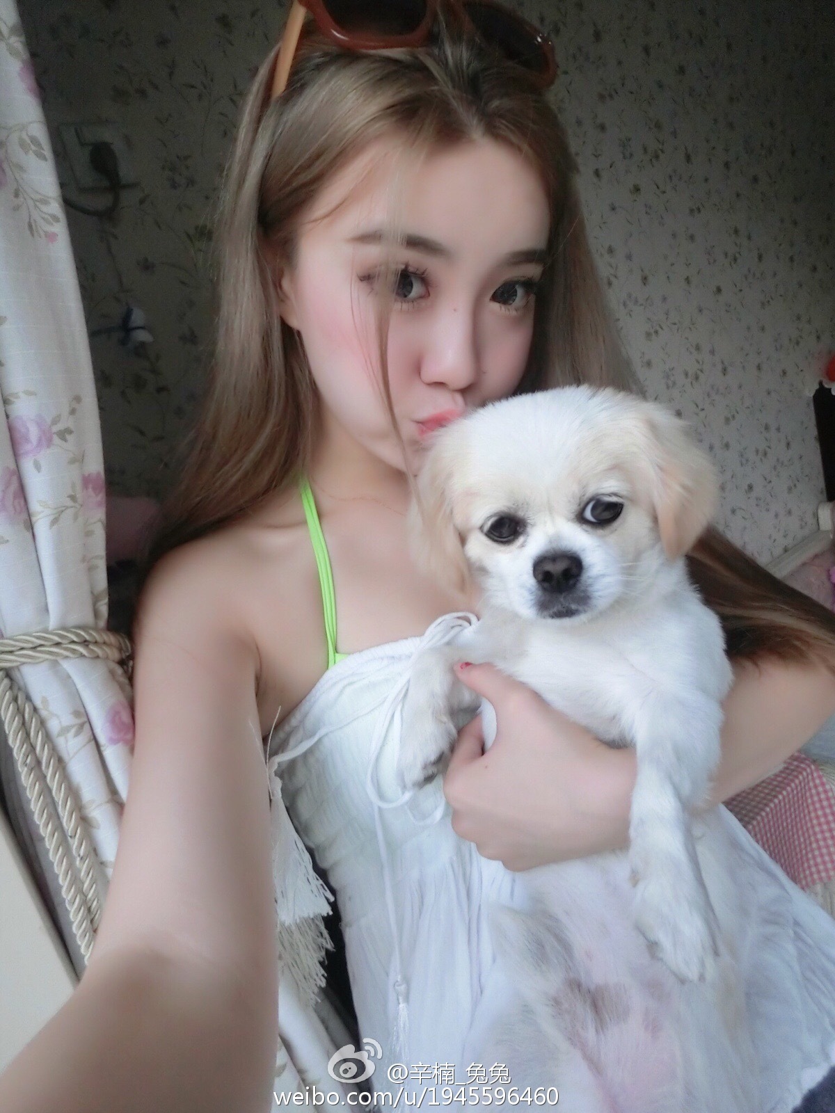 美女如云白衣美女车模辛楠兔兔微博图集2