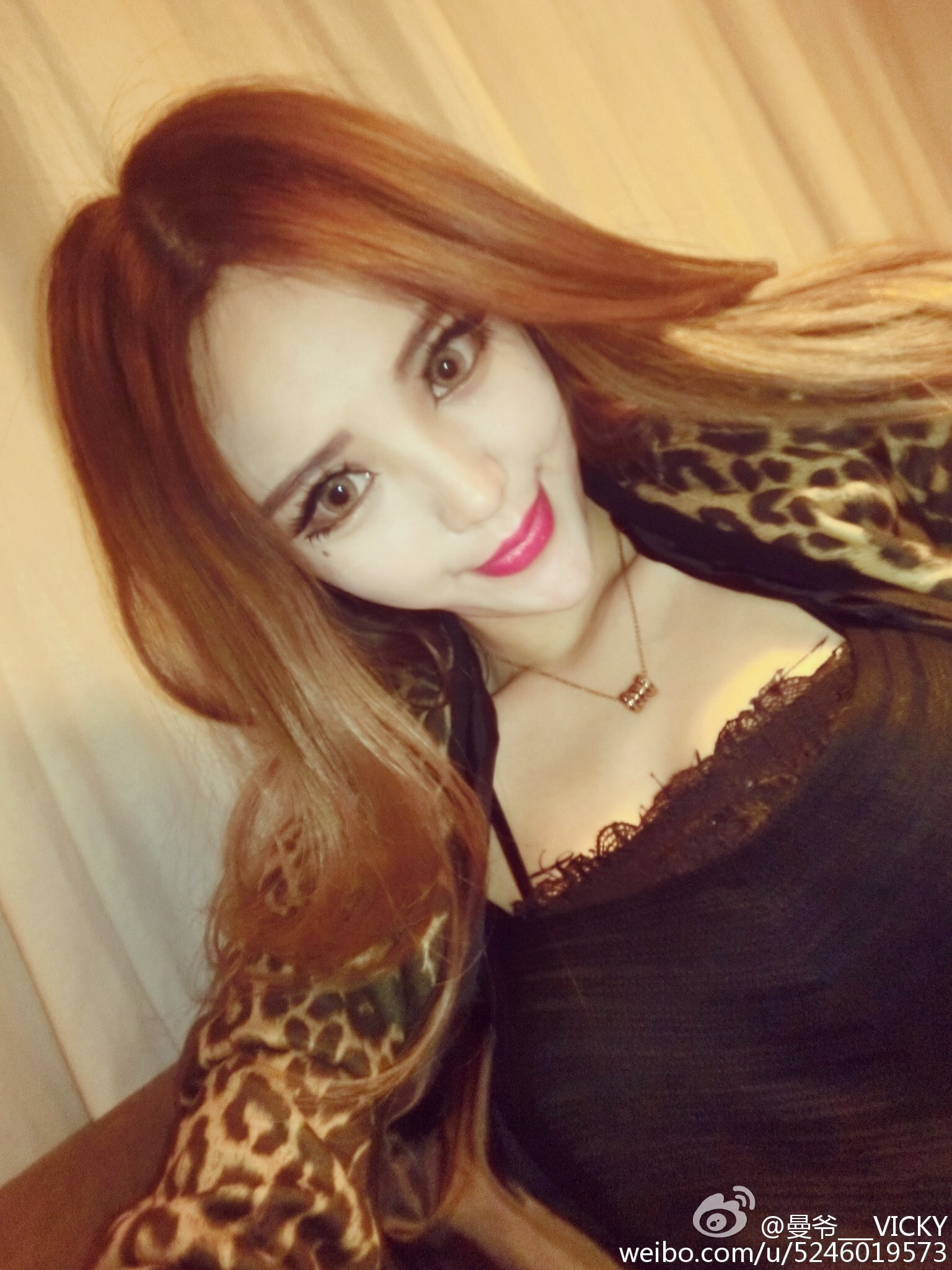 AISS爱丝模特曼宝宝微博写真照 1