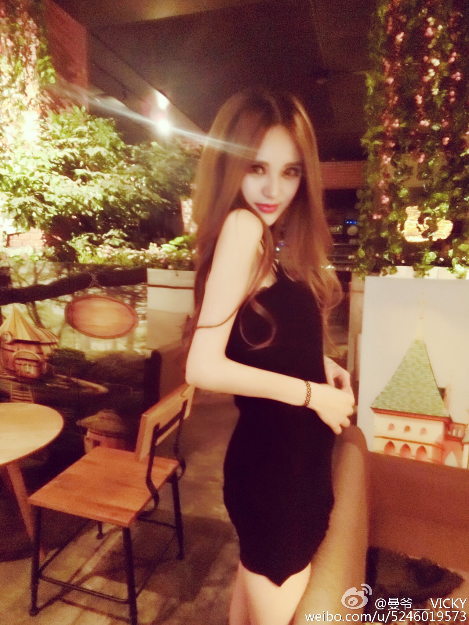 AISS爱丝模特曼宝宝微博写真照 1