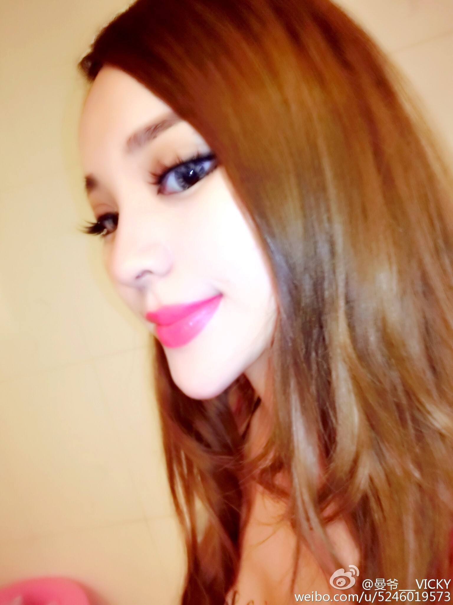 AISS爱丝模特曼宝宝微博写真照 1