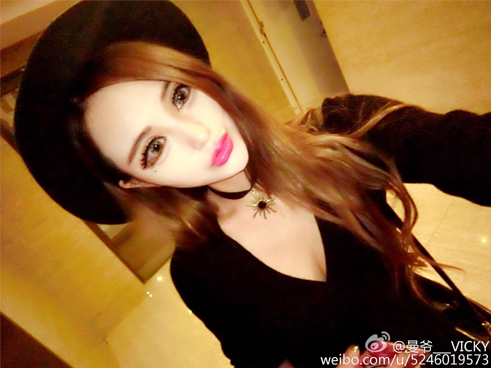 AISS爱丝模特曼宝宝微博写真照 1