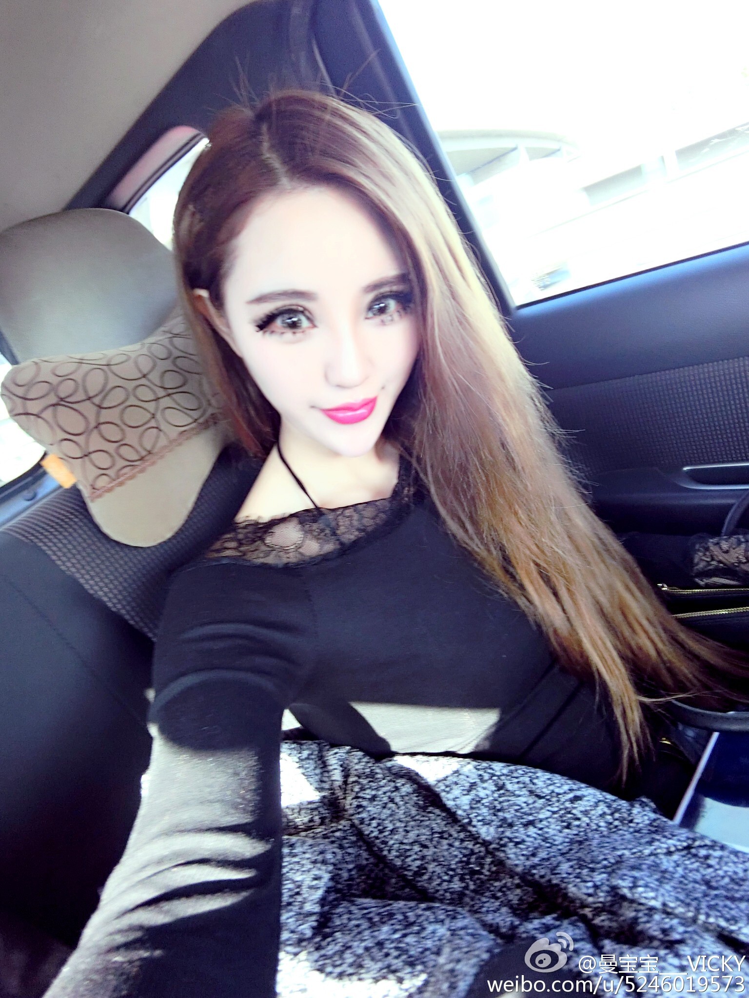 AISS爱丝模特曼宝宝微博写真照 1