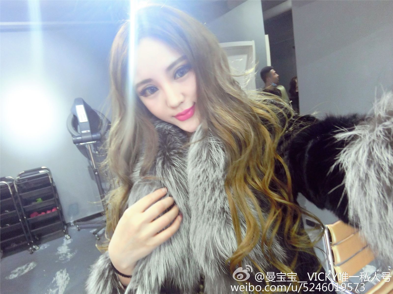 AISS爱丝模特曼宝宝微博写真照 1