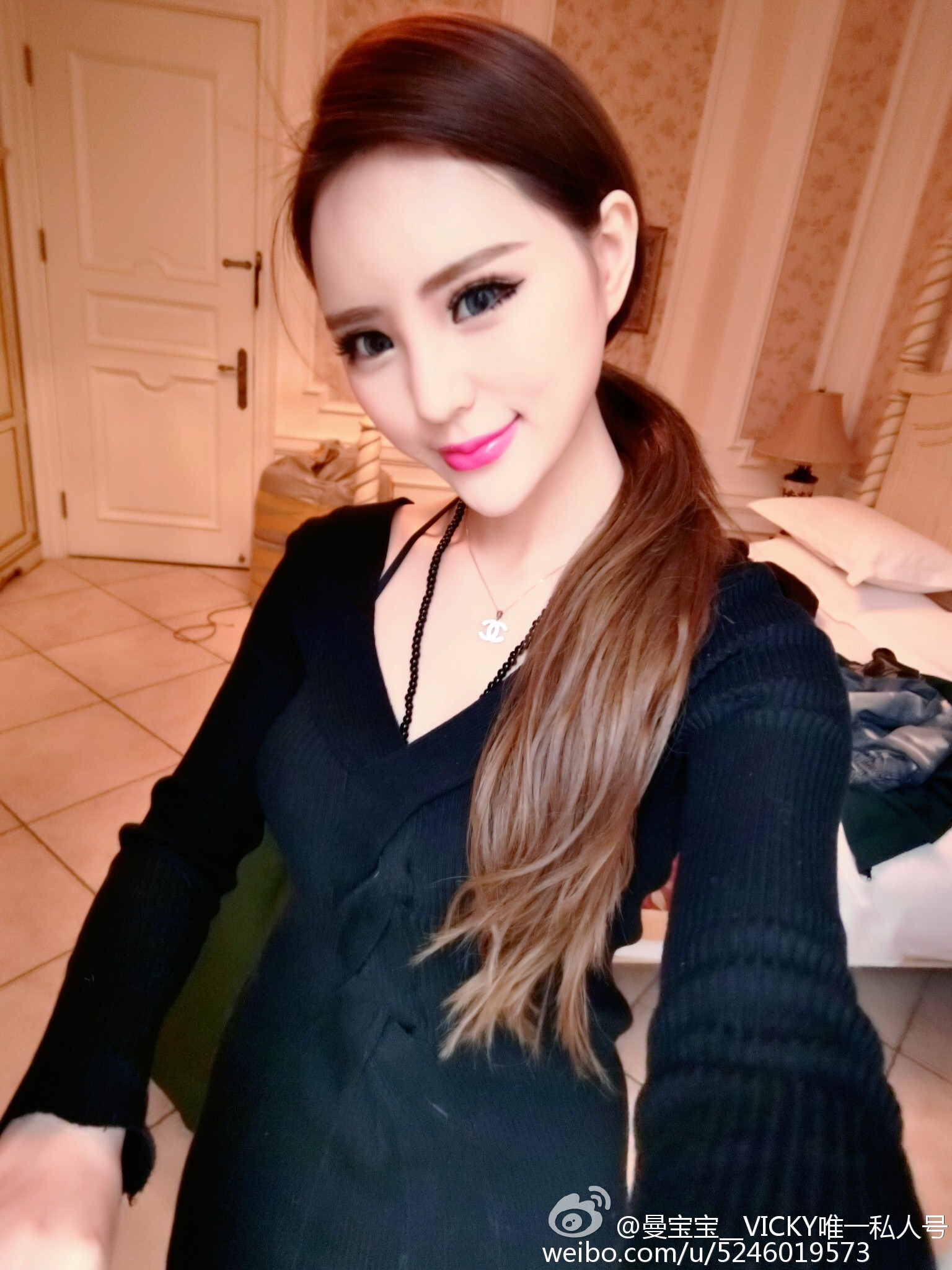 AISS爱丝模特曼宝宝微博写真照 1