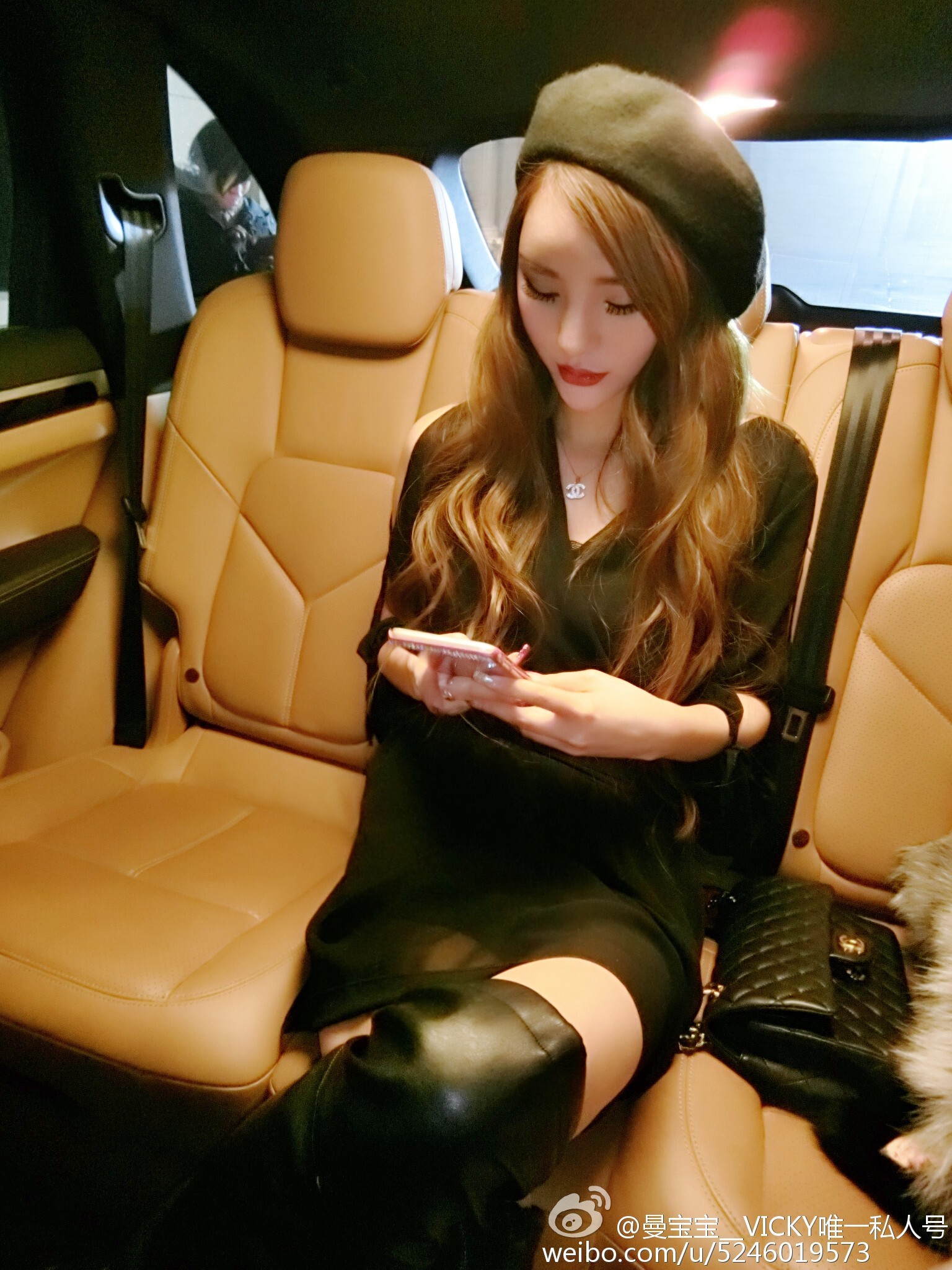 AISS爱丝模特曼宝宝微博写真照 1