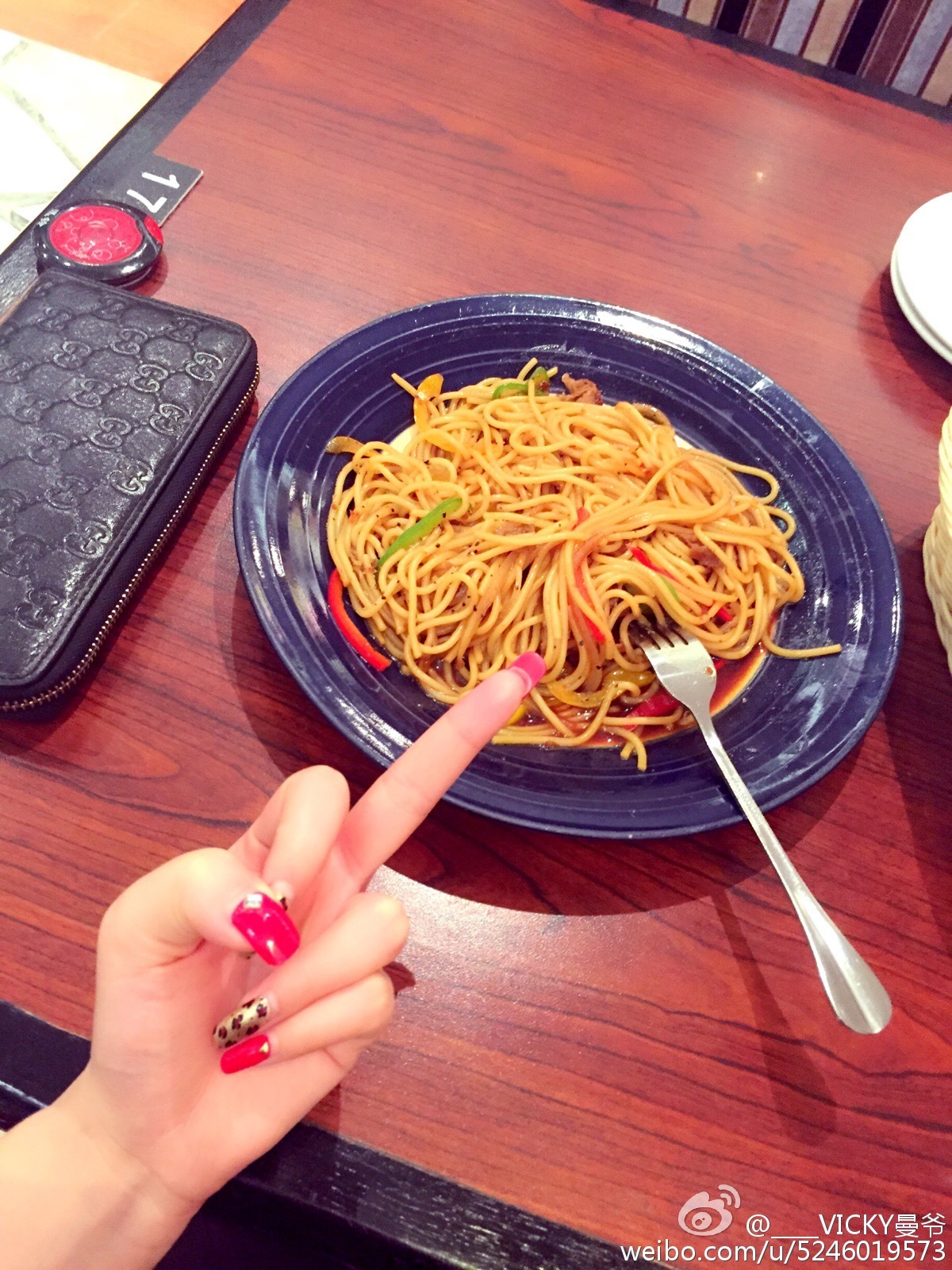 AISS爱丝模特曼宝宝微博写真照 3