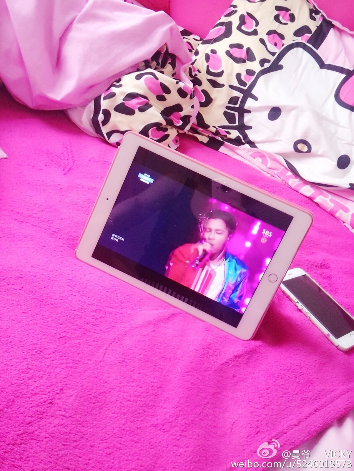 AISS爱丝模特曼宝宝微博写真照 3