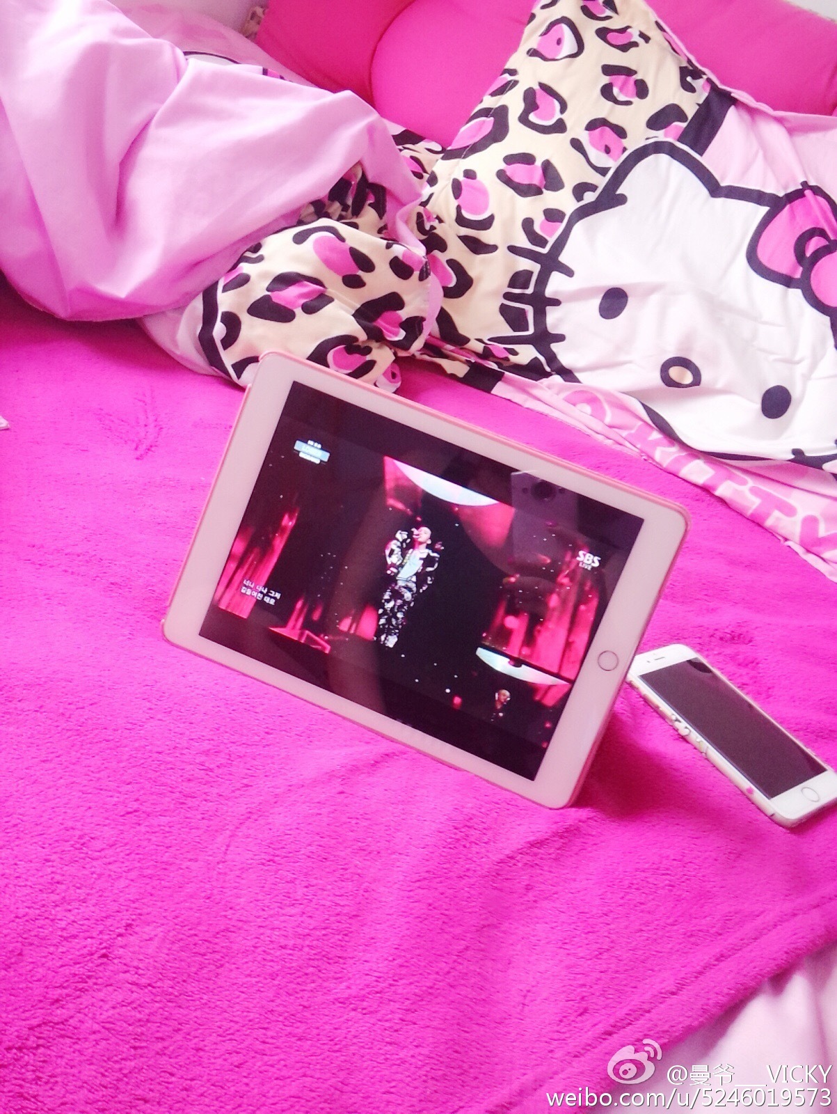 AISS爱丝模特曼宝宝微博写真照 3