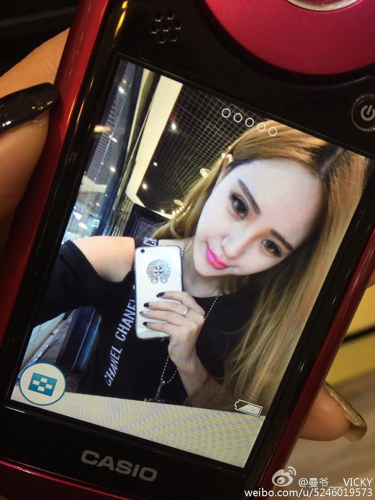 AISS爱丝模特曼宝宝微博写真照 3