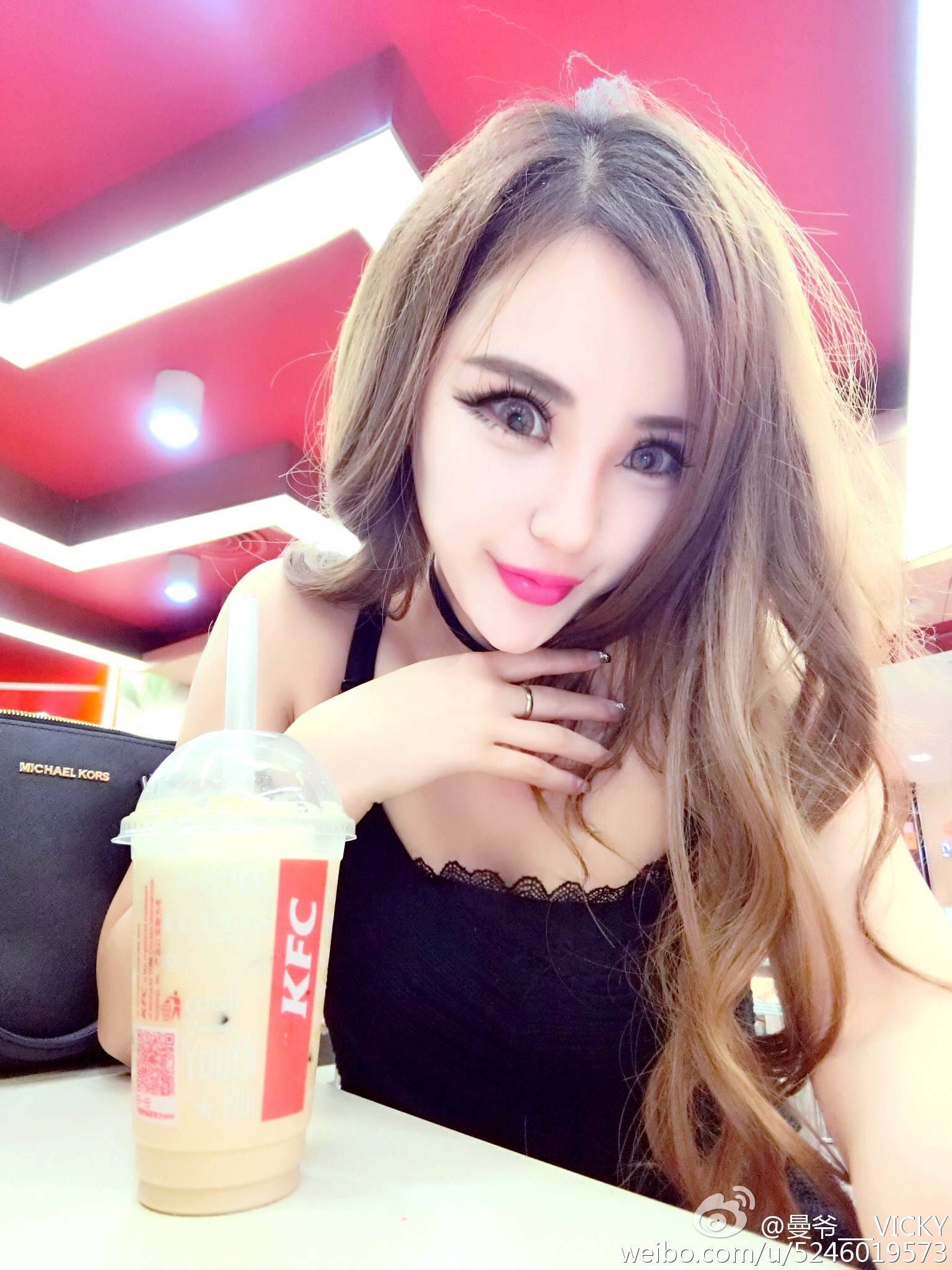 AISS爱丝模特曼宝宝微博写真照 3