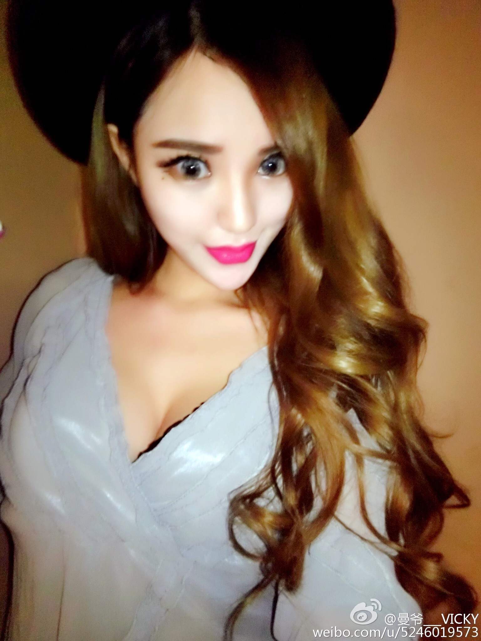AISS爱丝模特曼宝宝微博写真照 3