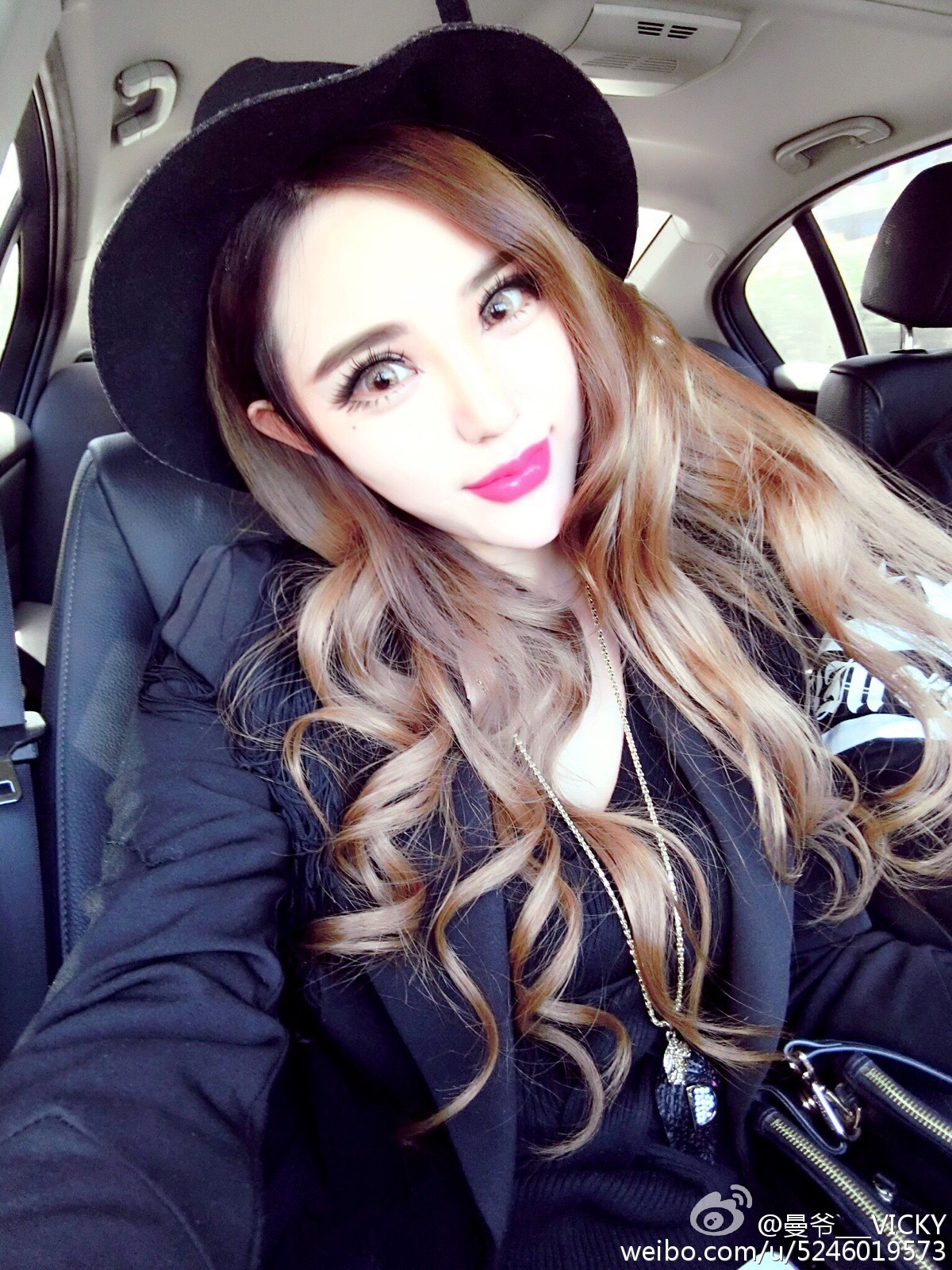 AISS爱丝模特曼宝宝微博写真照 3