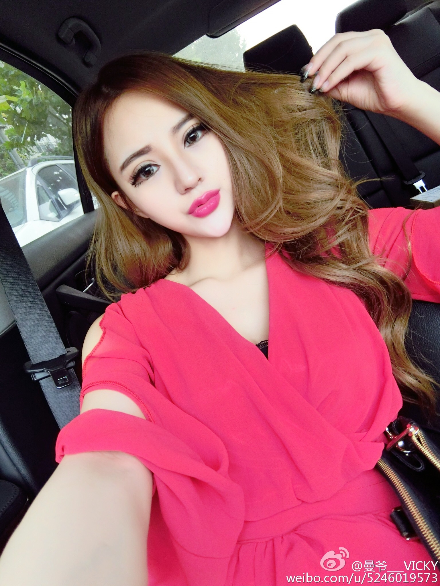 AISS爱丝模特曼宝宝微博写真照 3