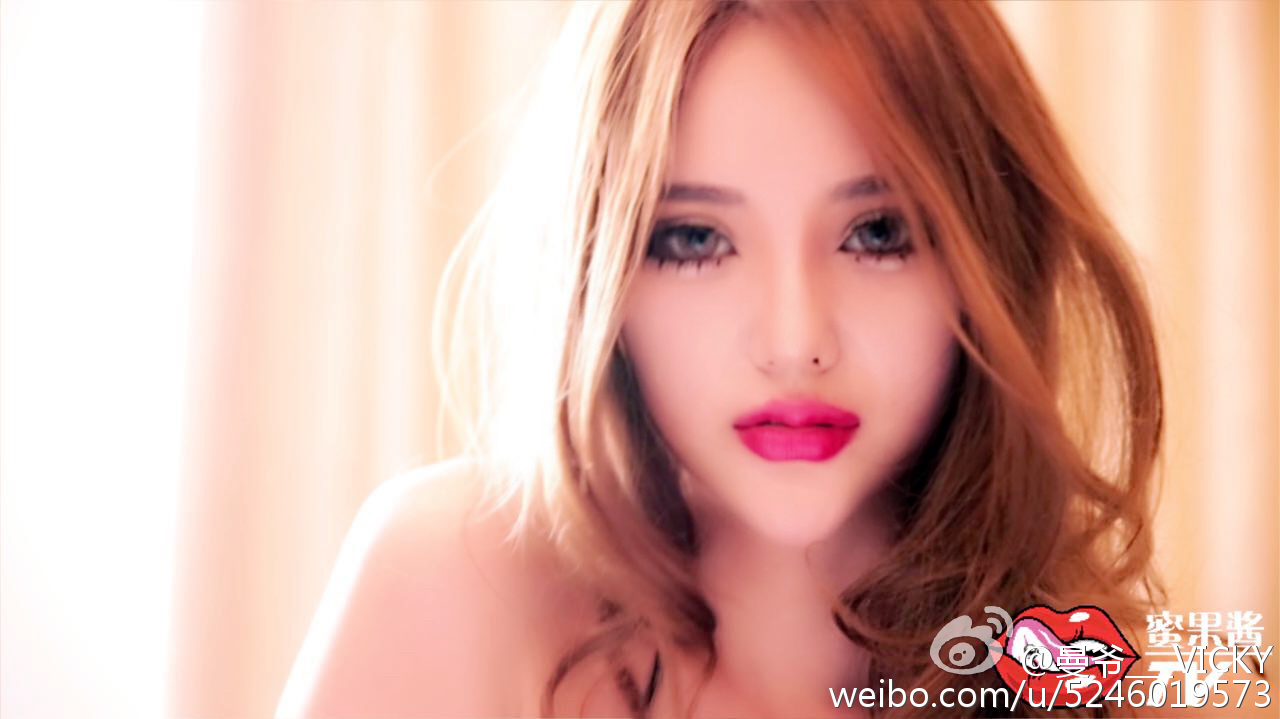 AISS爱丝模特曼宝宝微博写真照 3