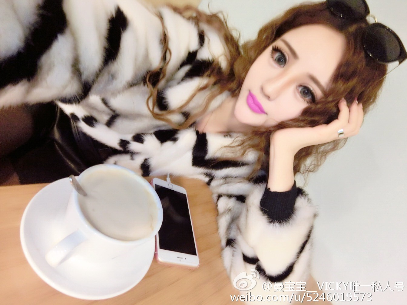 AISS爱丝模特曼宝宝微博写真照 3