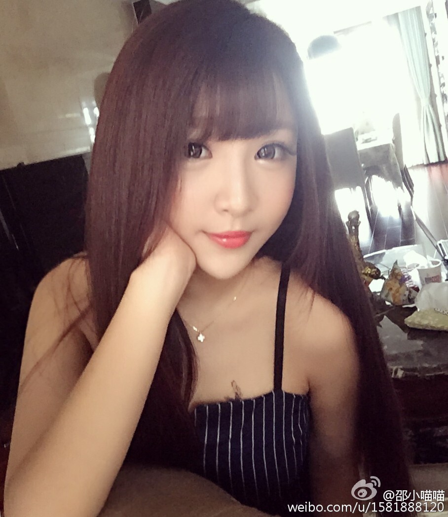 游戏Showgirl邵小喵喵 微博生活照合集