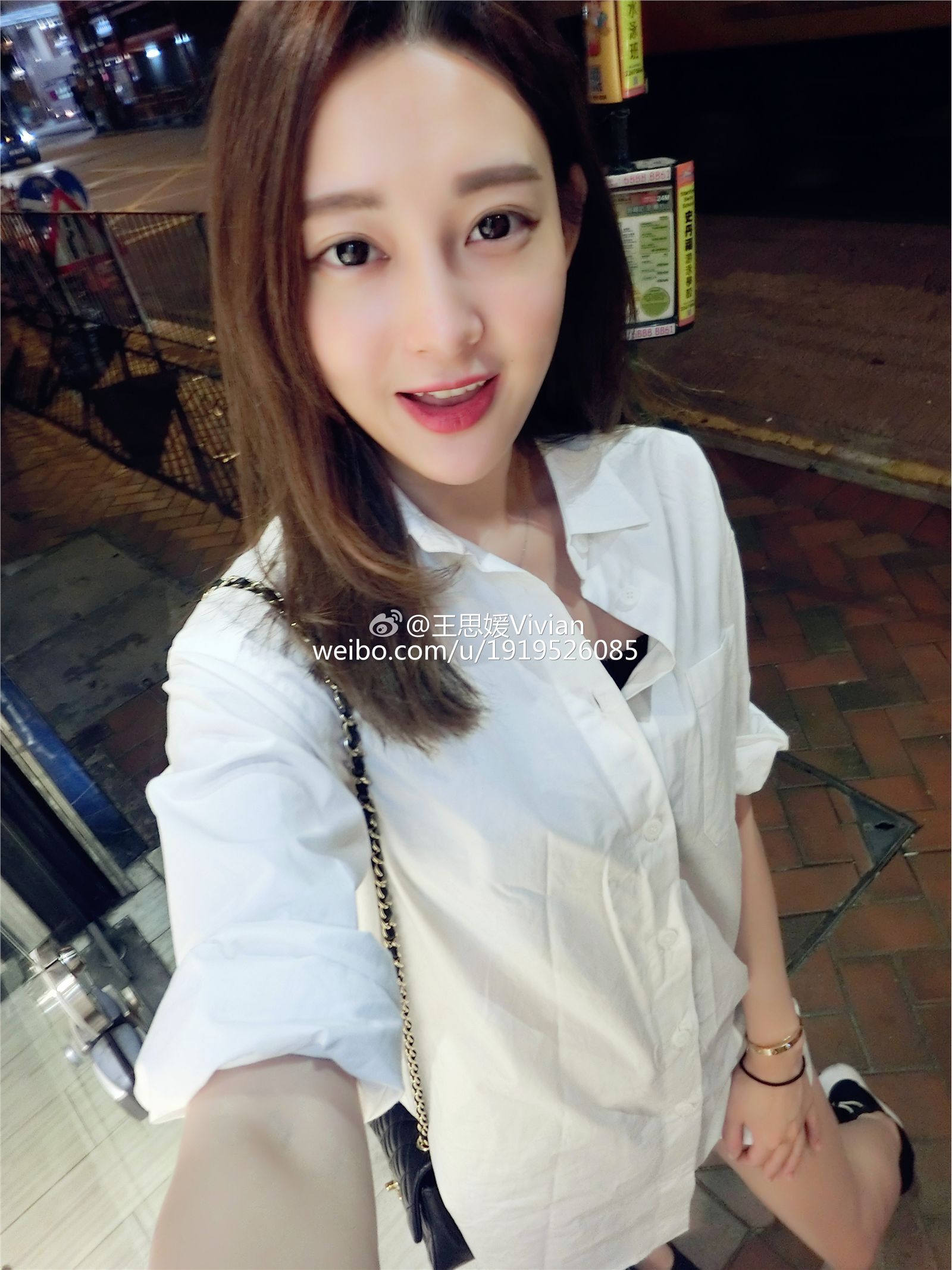 网络红人王思媛Vivian微博自拍写真合集 1