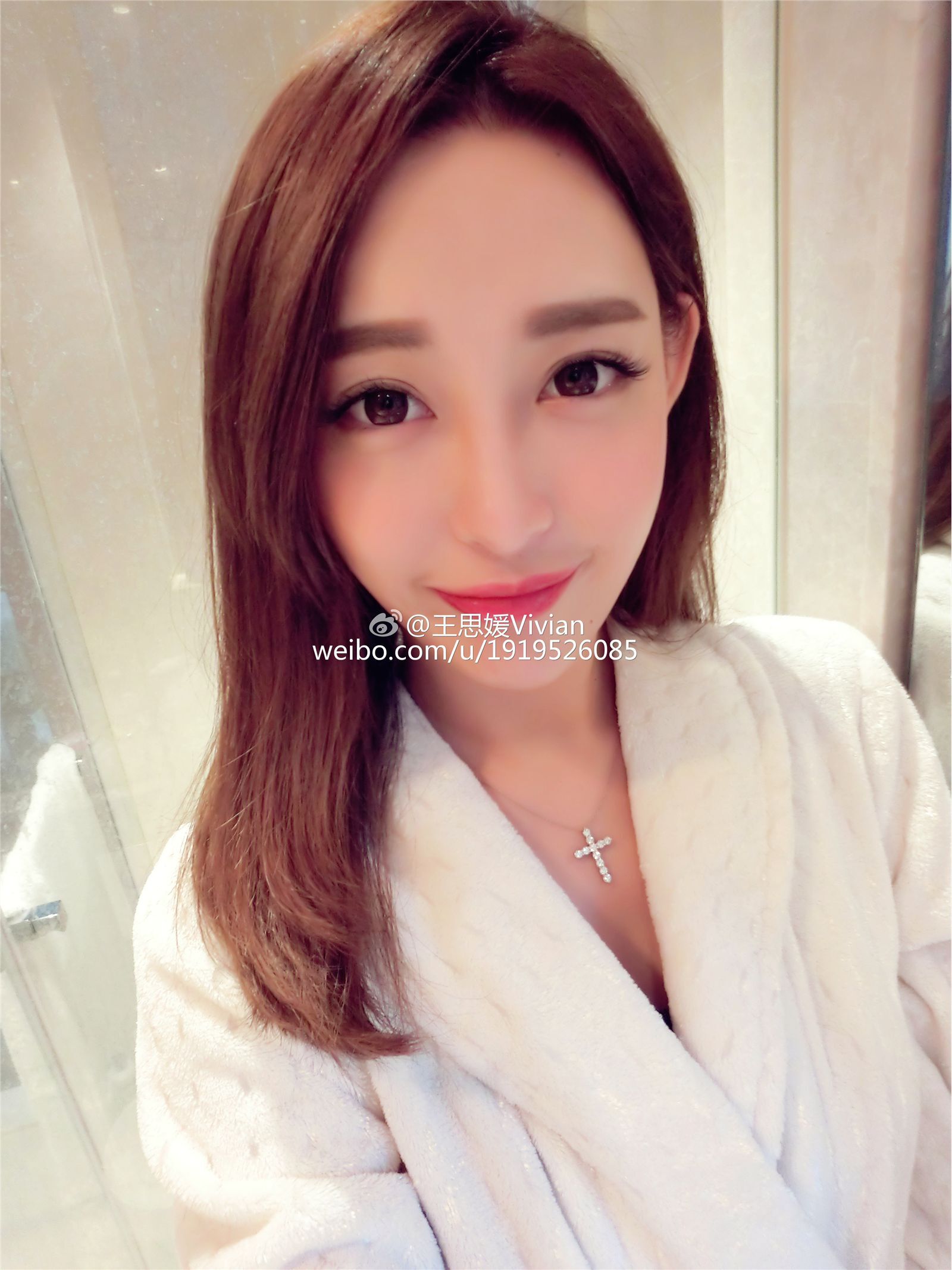 网络红人王思媛Vivian微博自拍写真合集 1