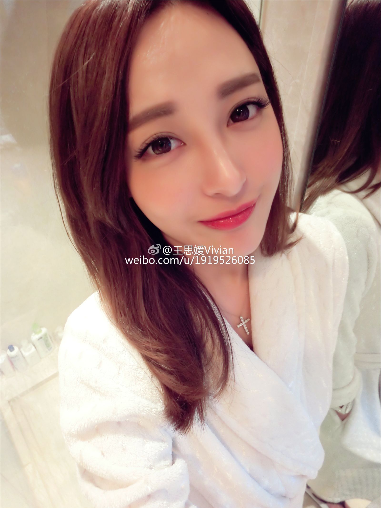 网络红人王思媛Vivian微博自拍写真合集 1