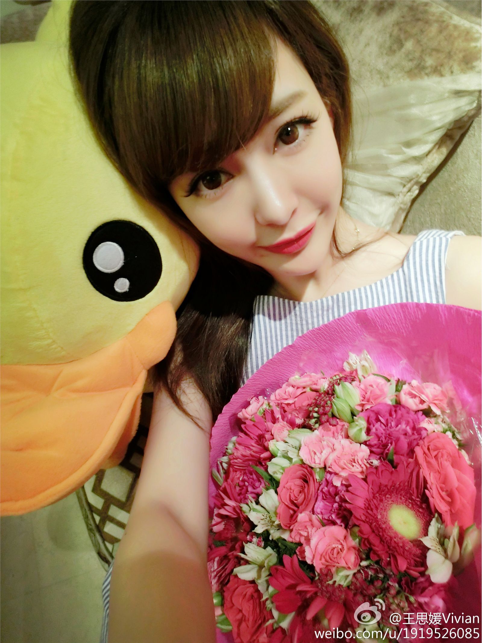 网络红人王思媛Vivian微博自拍写真合集 1