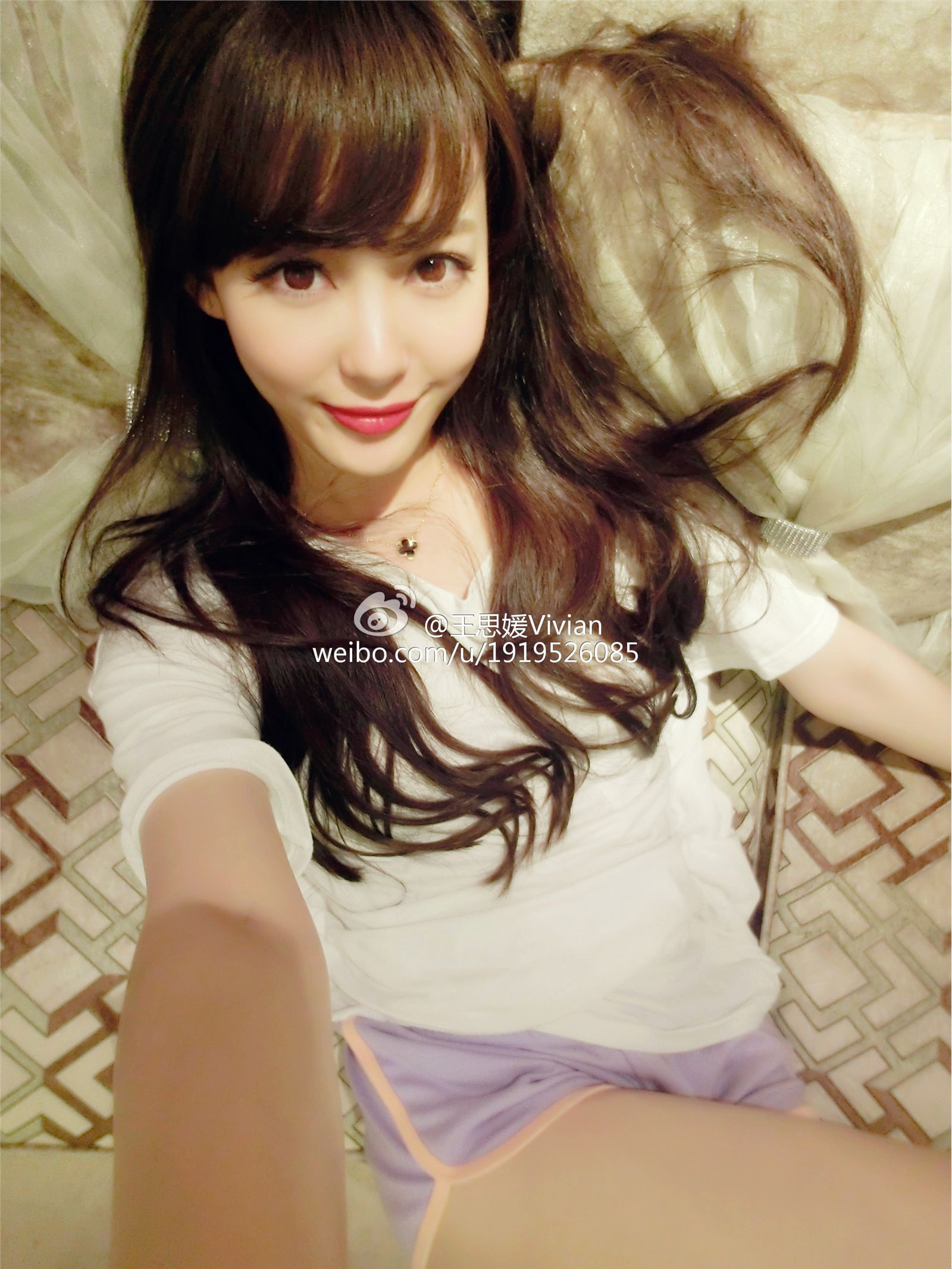 网络红人王思媛Vivian微博自拍写真合集 1