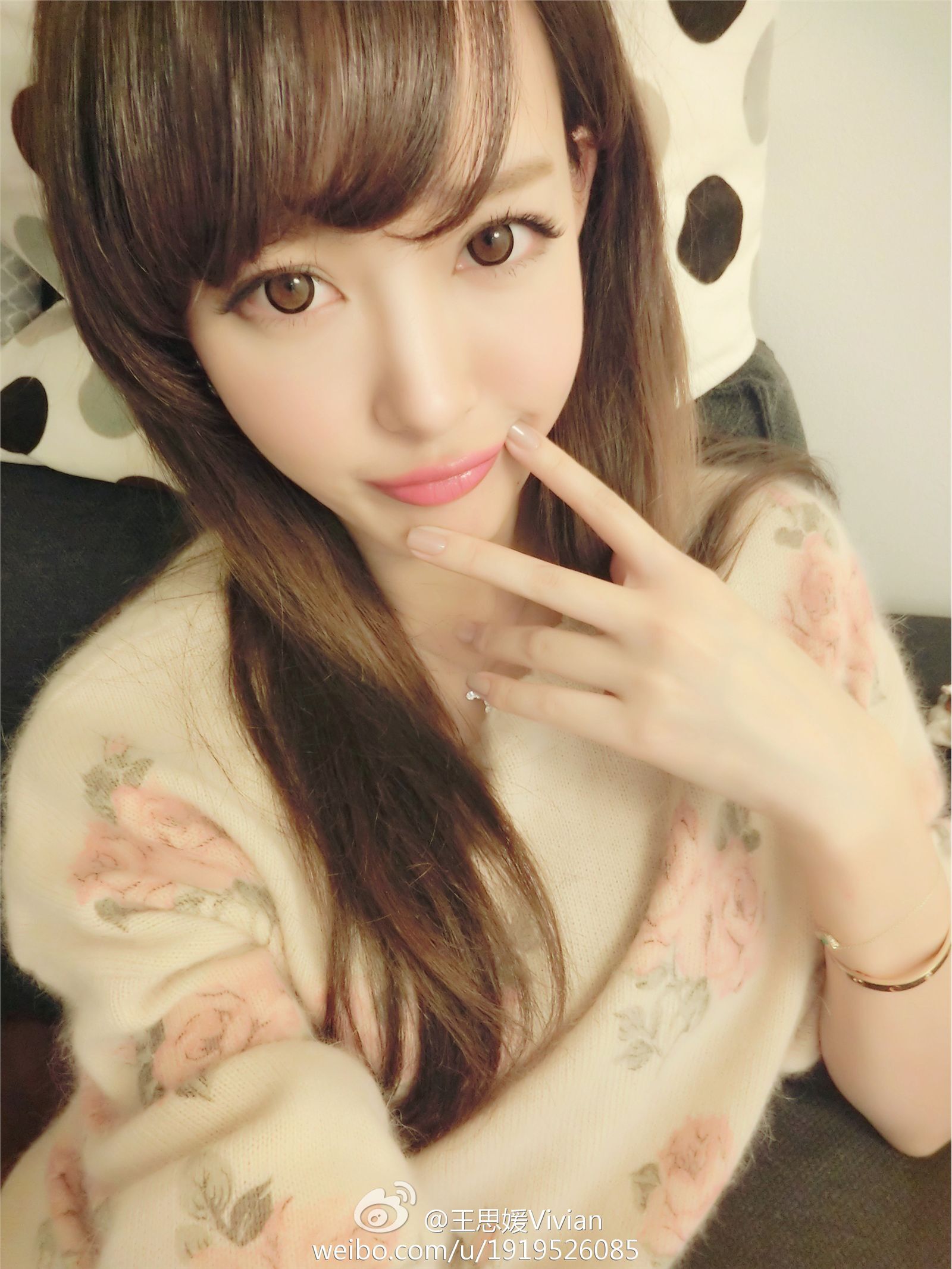 网络红人王思媛Vivian微博自拍写真合集 1