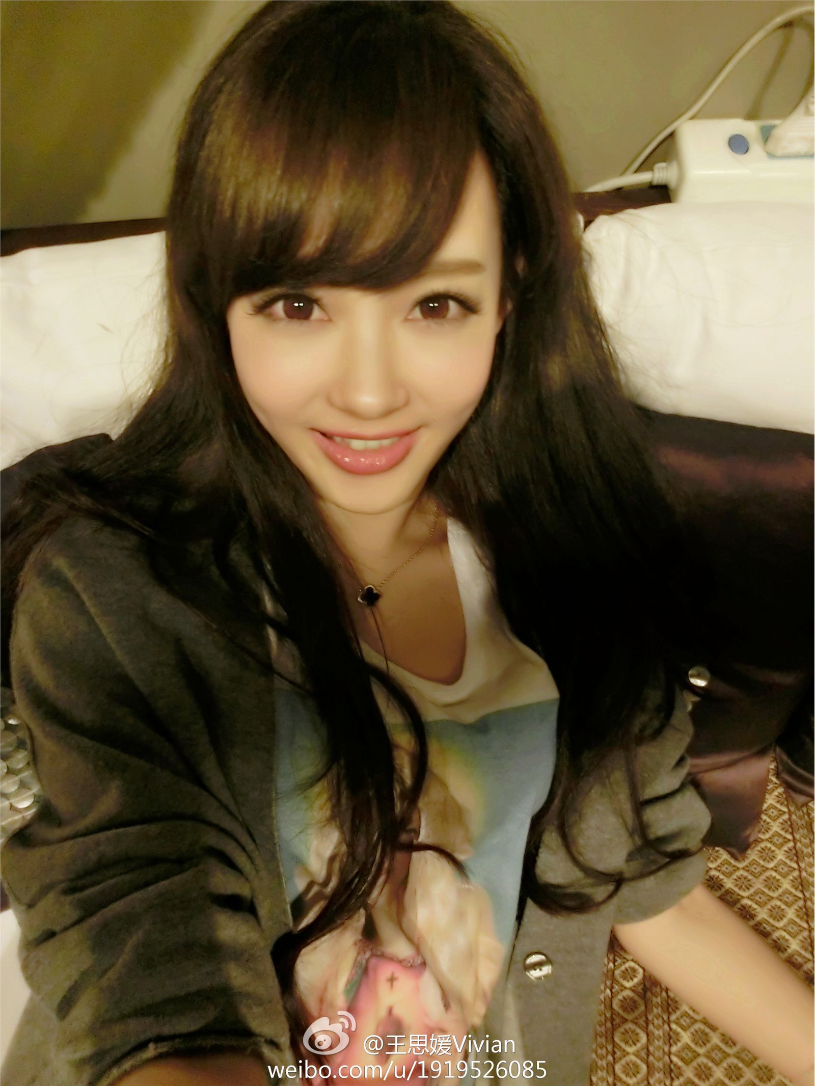 网络红人王思媛Vivian微博自拍写真合集 1